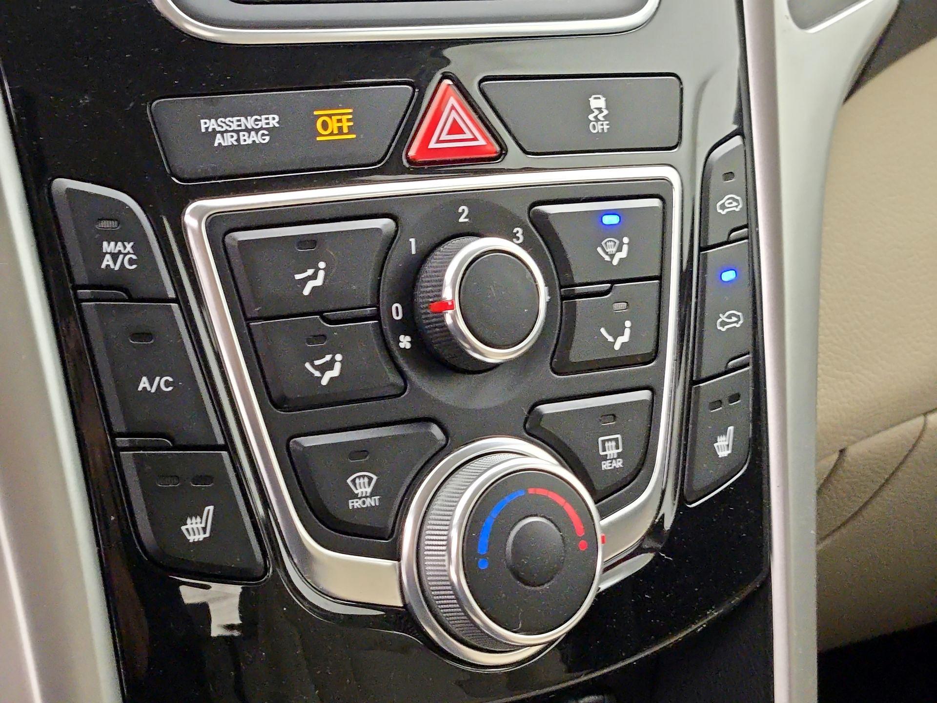 Thumbnail: 2014 Hyundai Elantra - 14