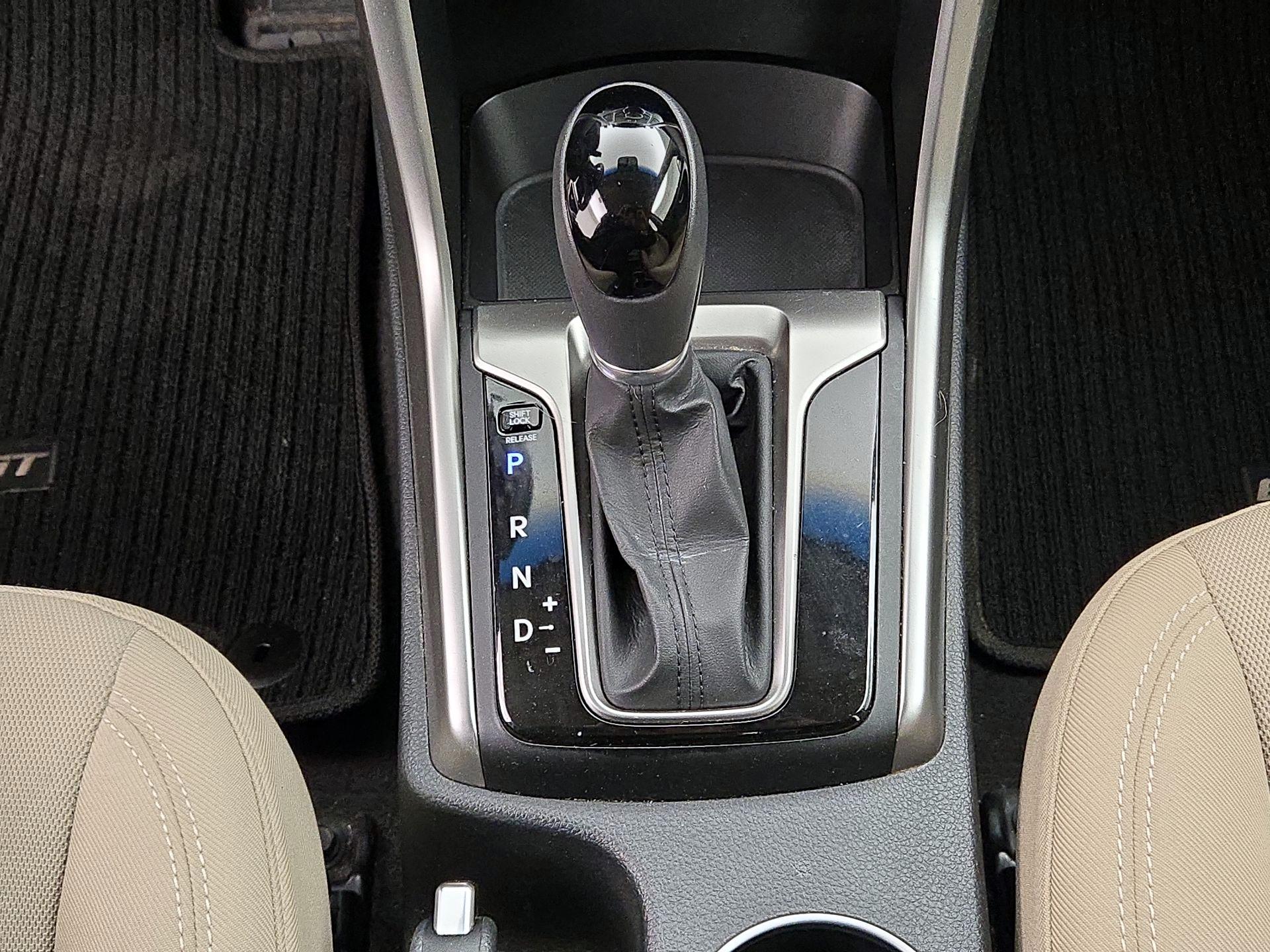 Thumbnail: 2014 Hyundai Elantra - 15