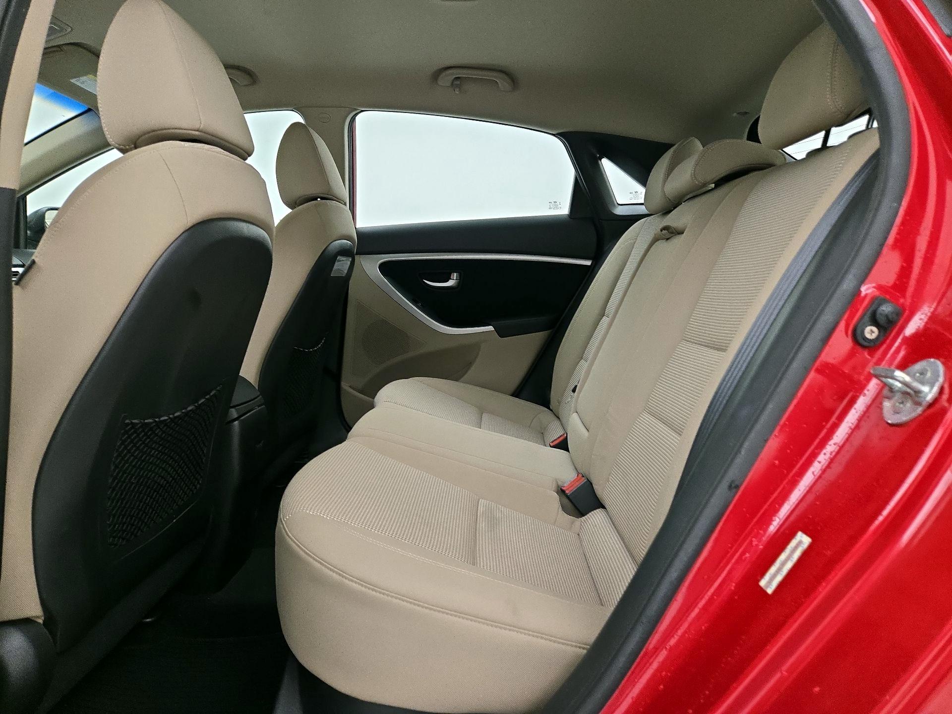 Thumbnail: 2014 Hyundai Elantra - 17