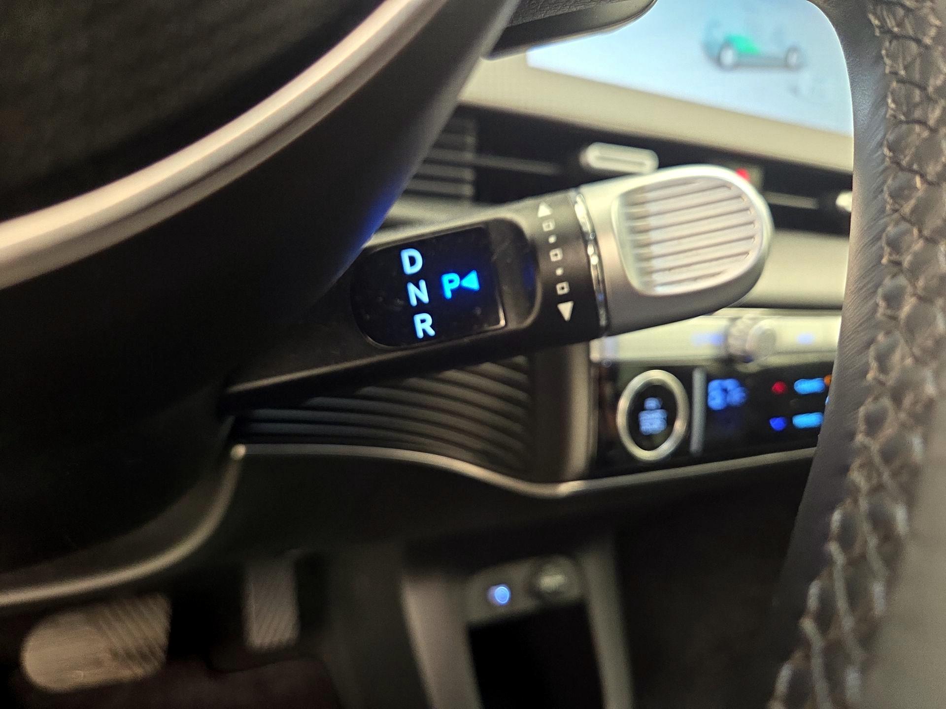 Thumbnail: 2023 Hyundai Ioniq 5 - 18
