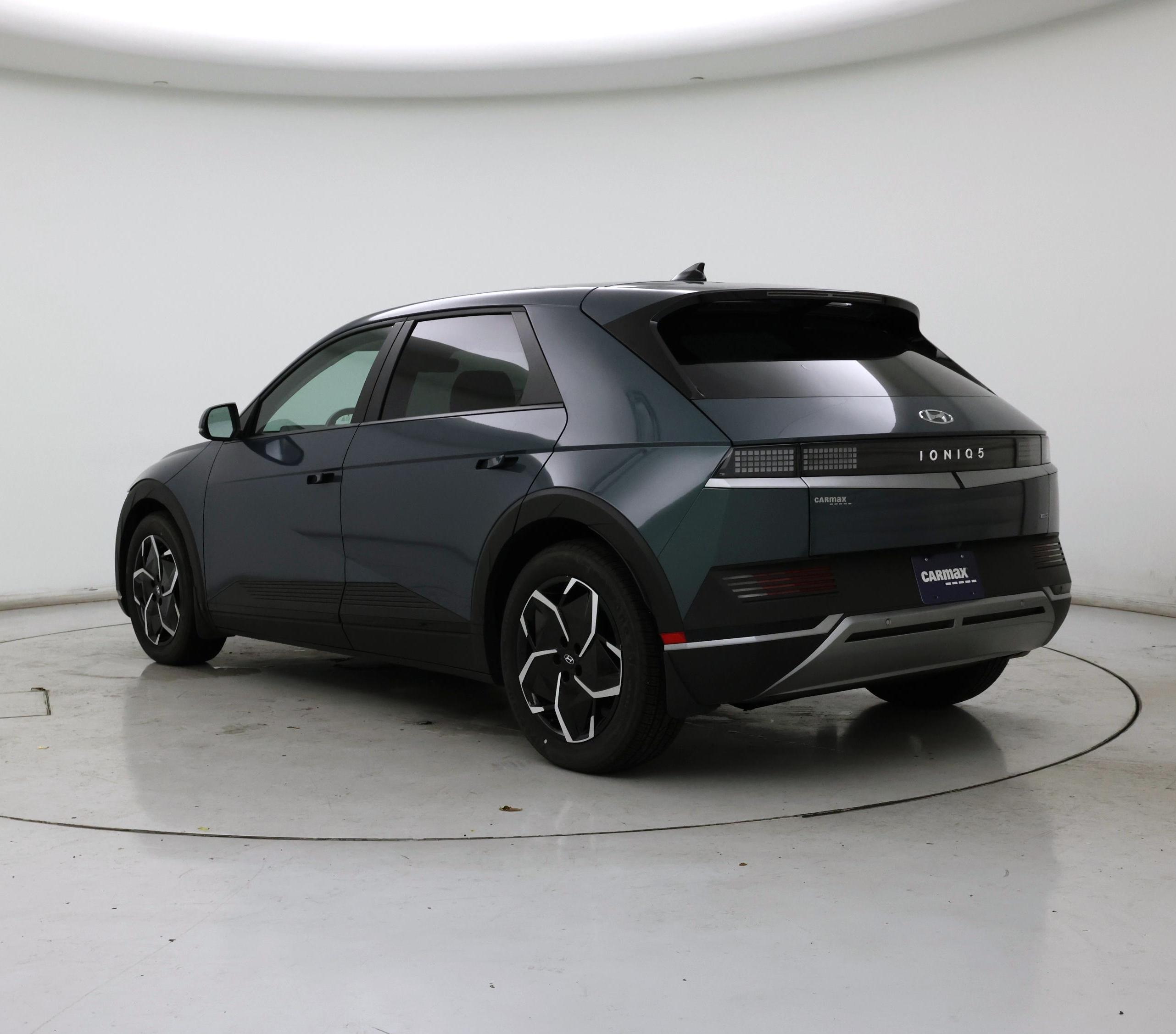 Thumbnail: 2023 Hyundai Ioniq 5 - 2