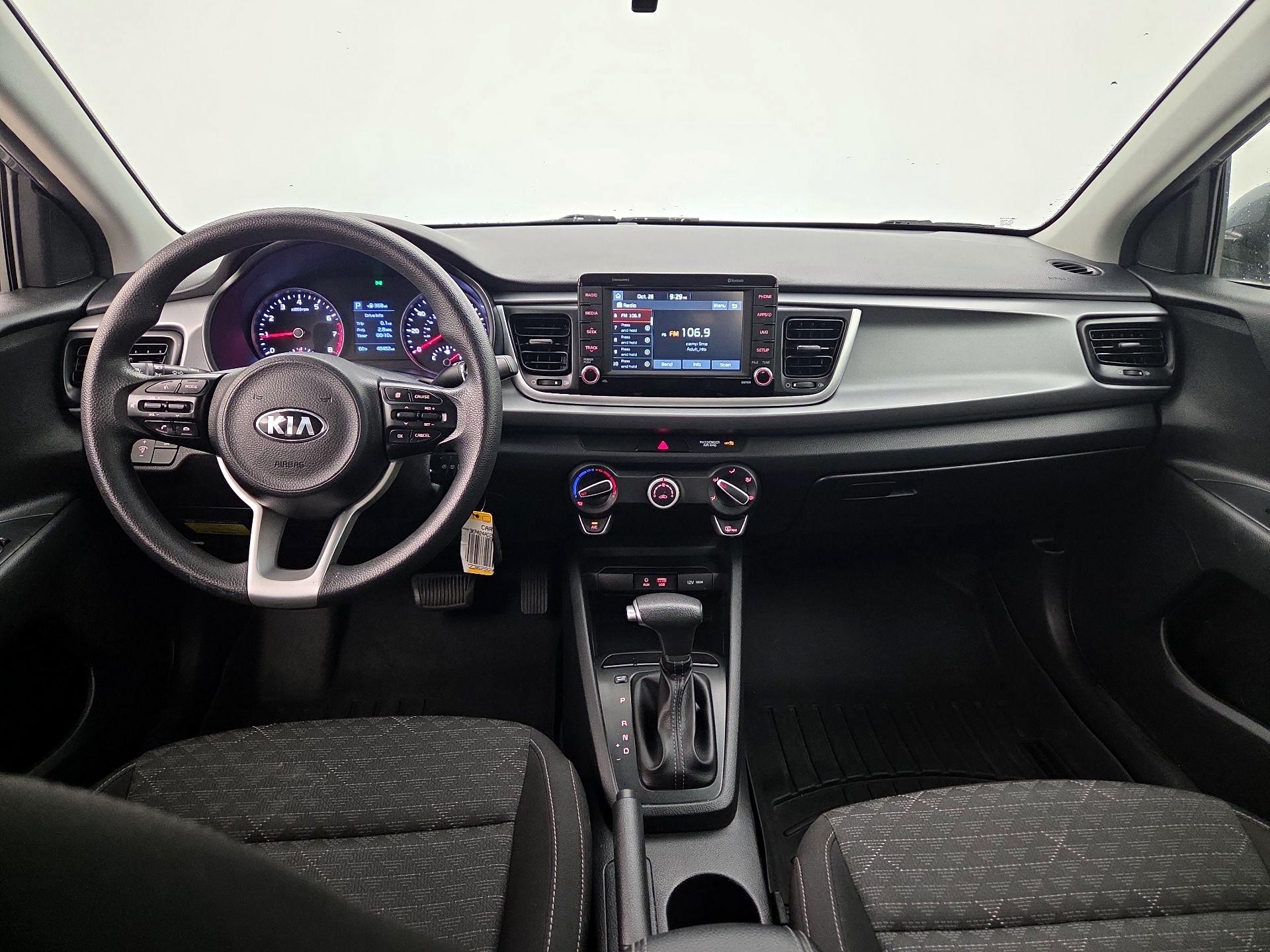 Thumbnail: 2020 Kia Rio - 9