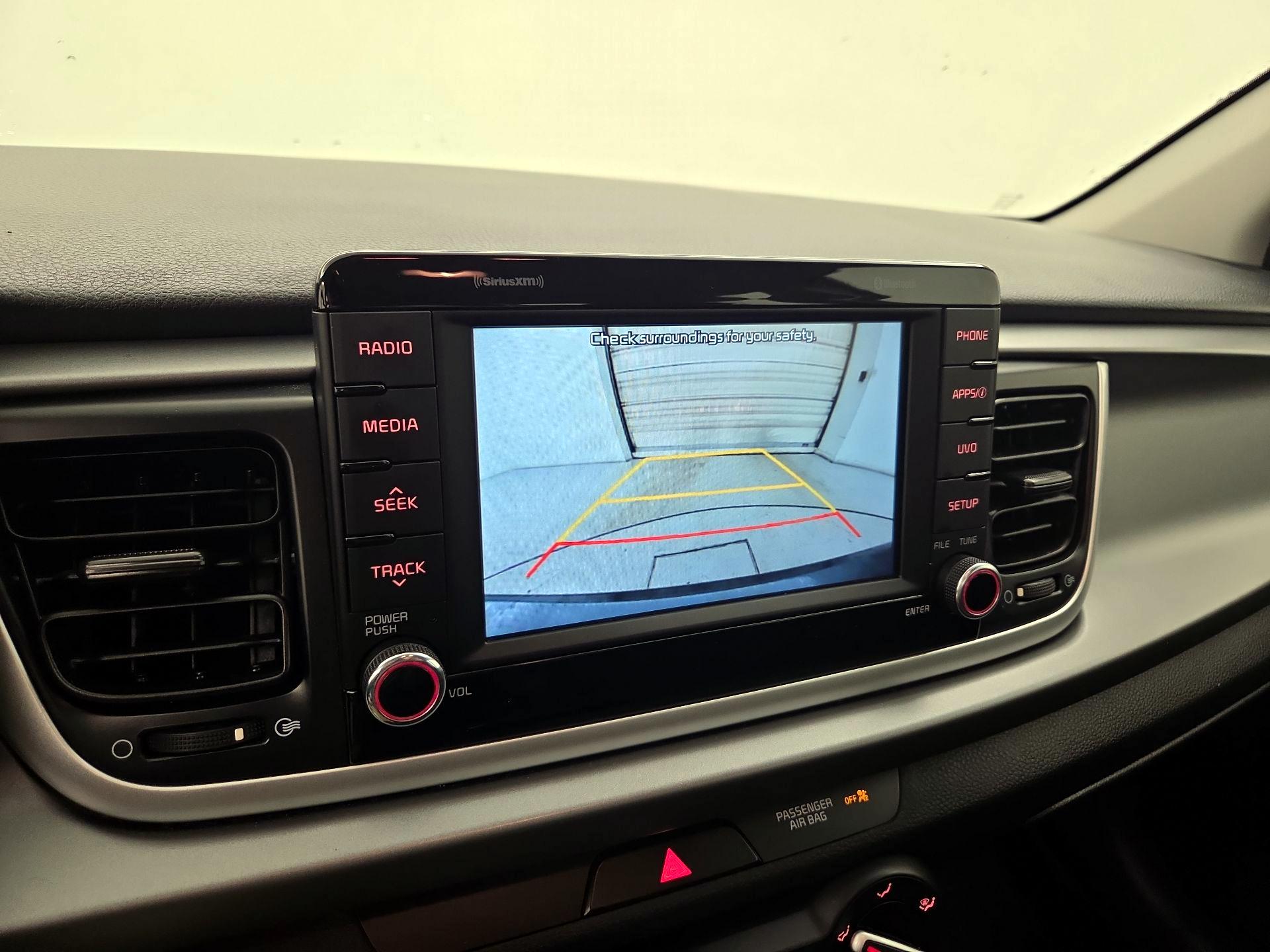 Thumbnail: 2020 Kia Rio - 14