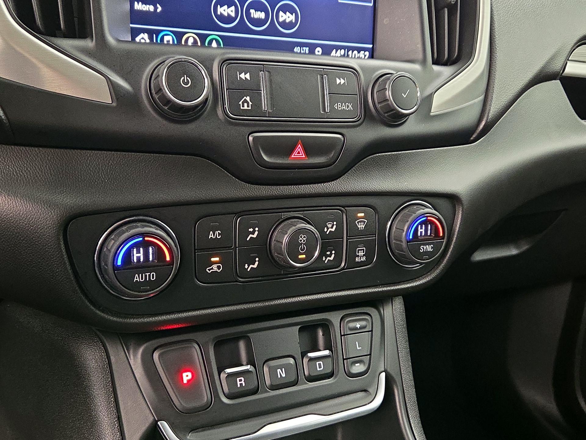 Thumbnail: 2020 GMC Terrain - 17