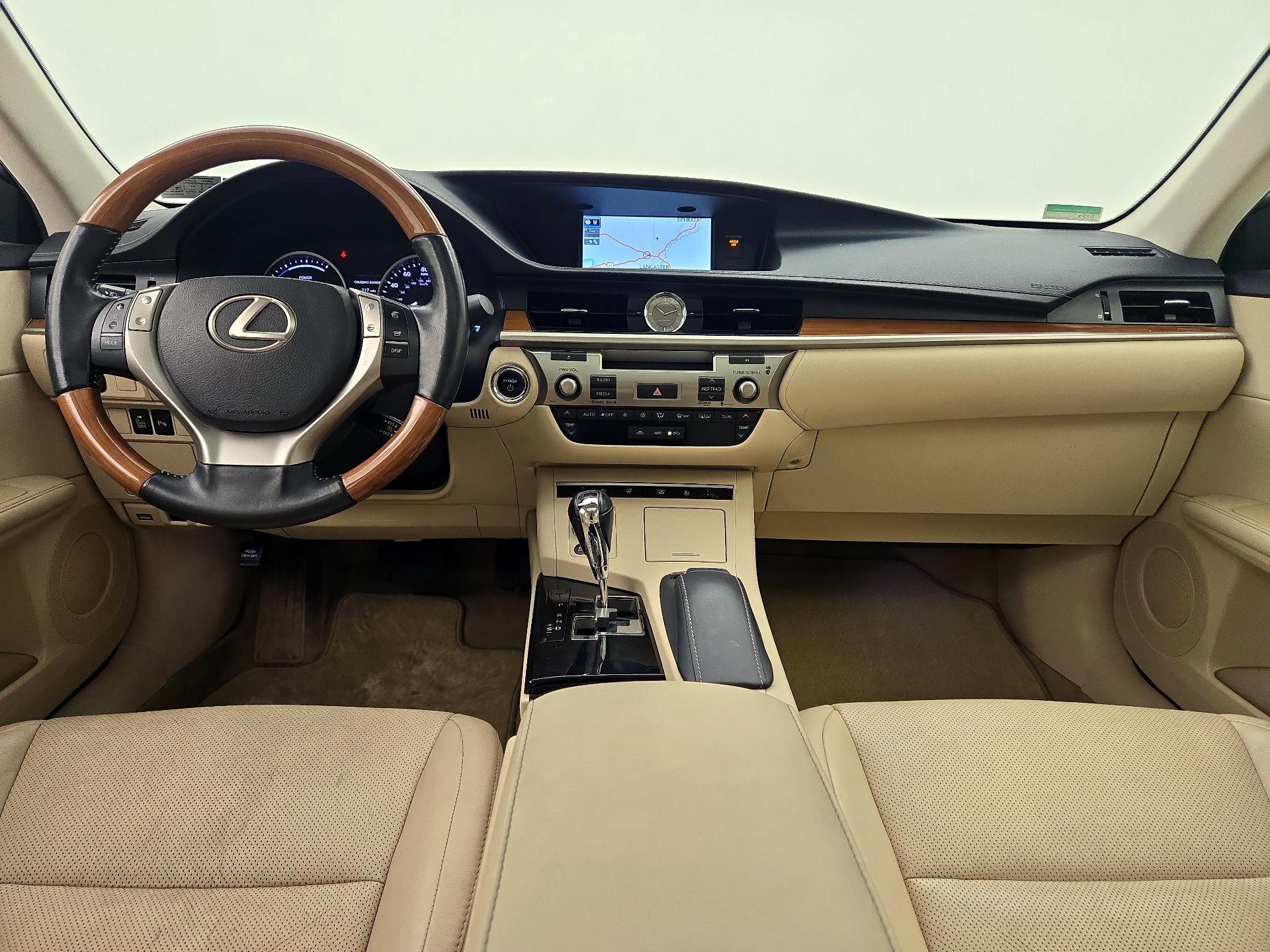Thumbnail: 2014 Lexus ES - 9