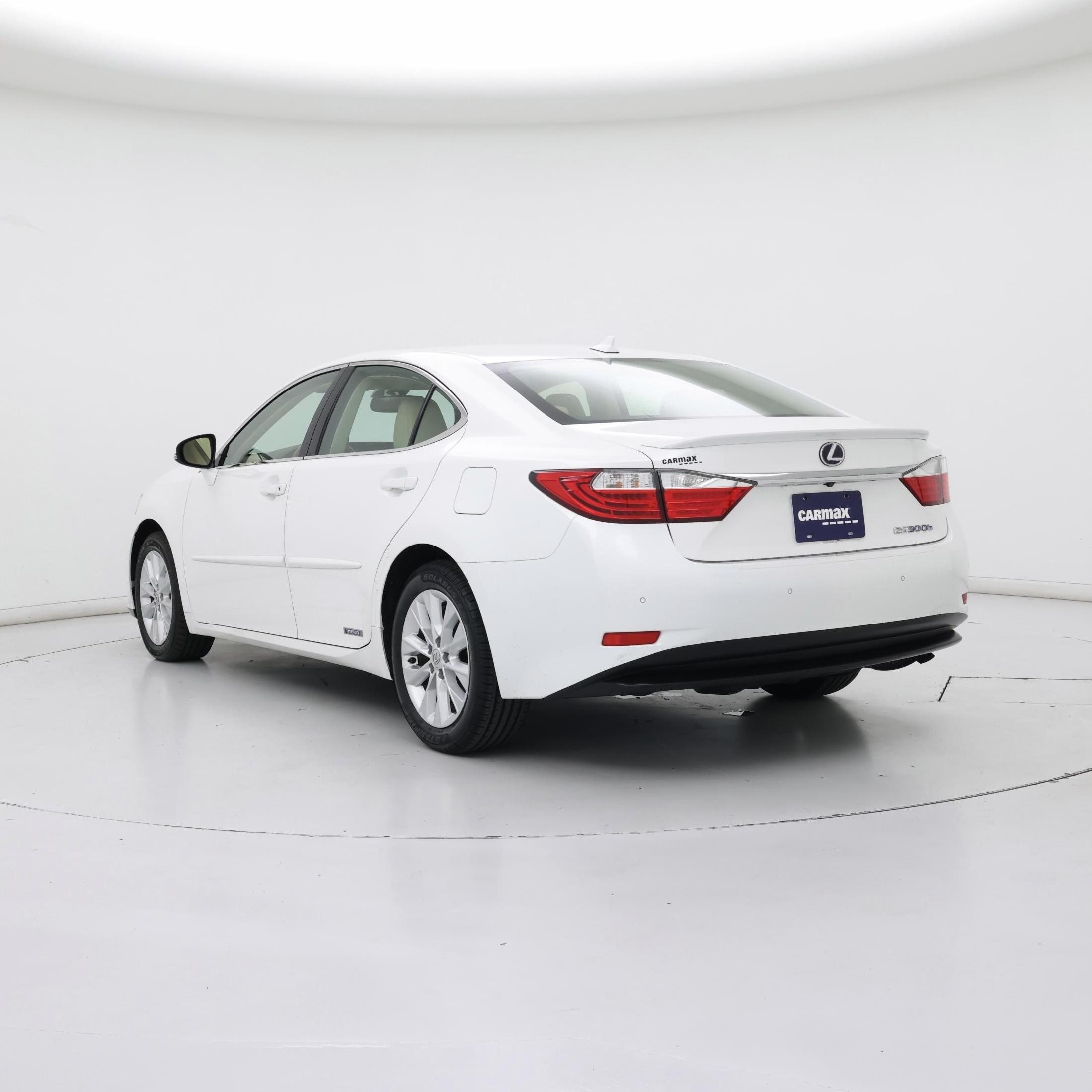 Thumbnail: 2014 Lexus ES - 2