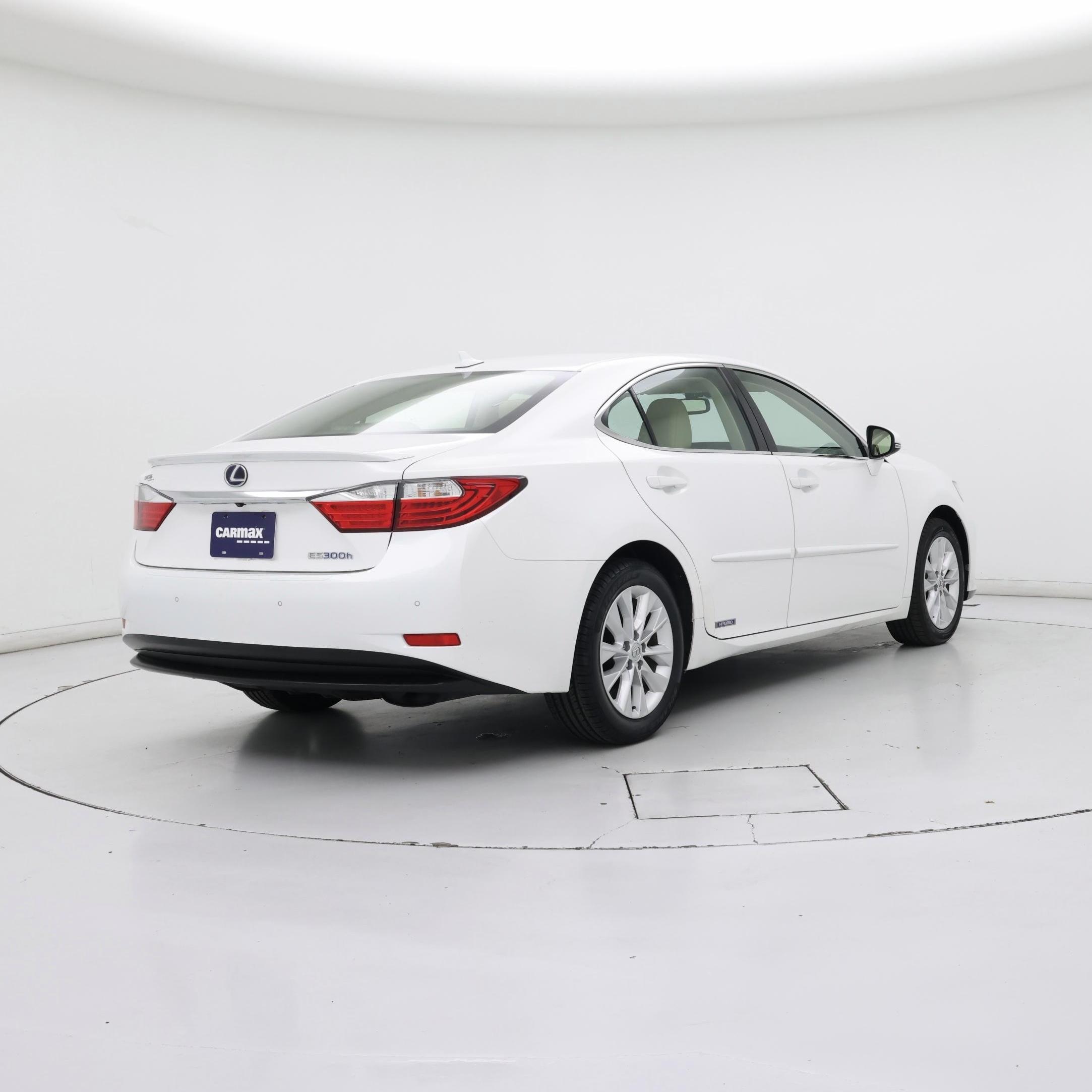 Thumbnail: 2014 Lexus ES - 8