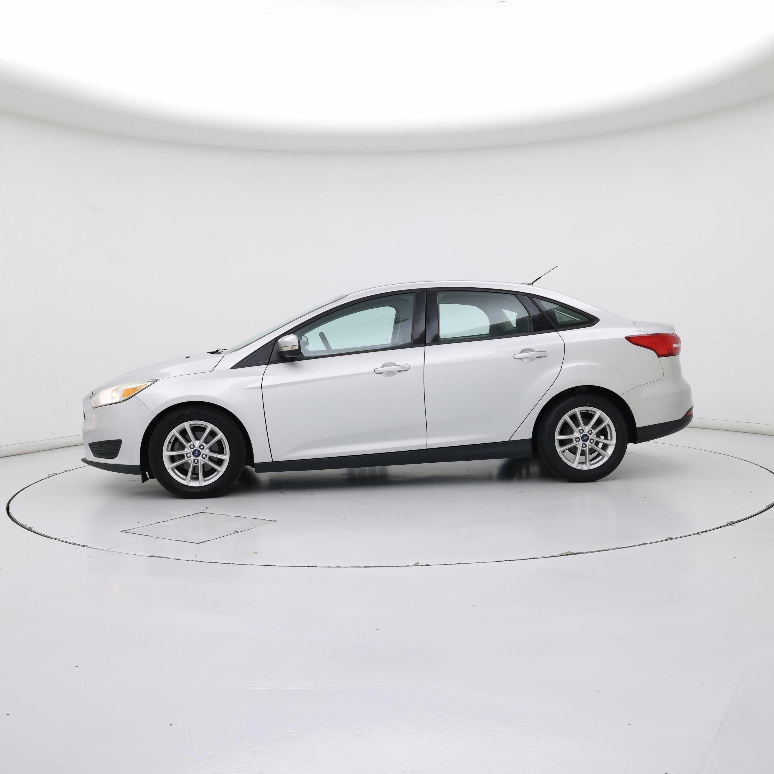 Thumbnail: 2016 Ford Focus - 3