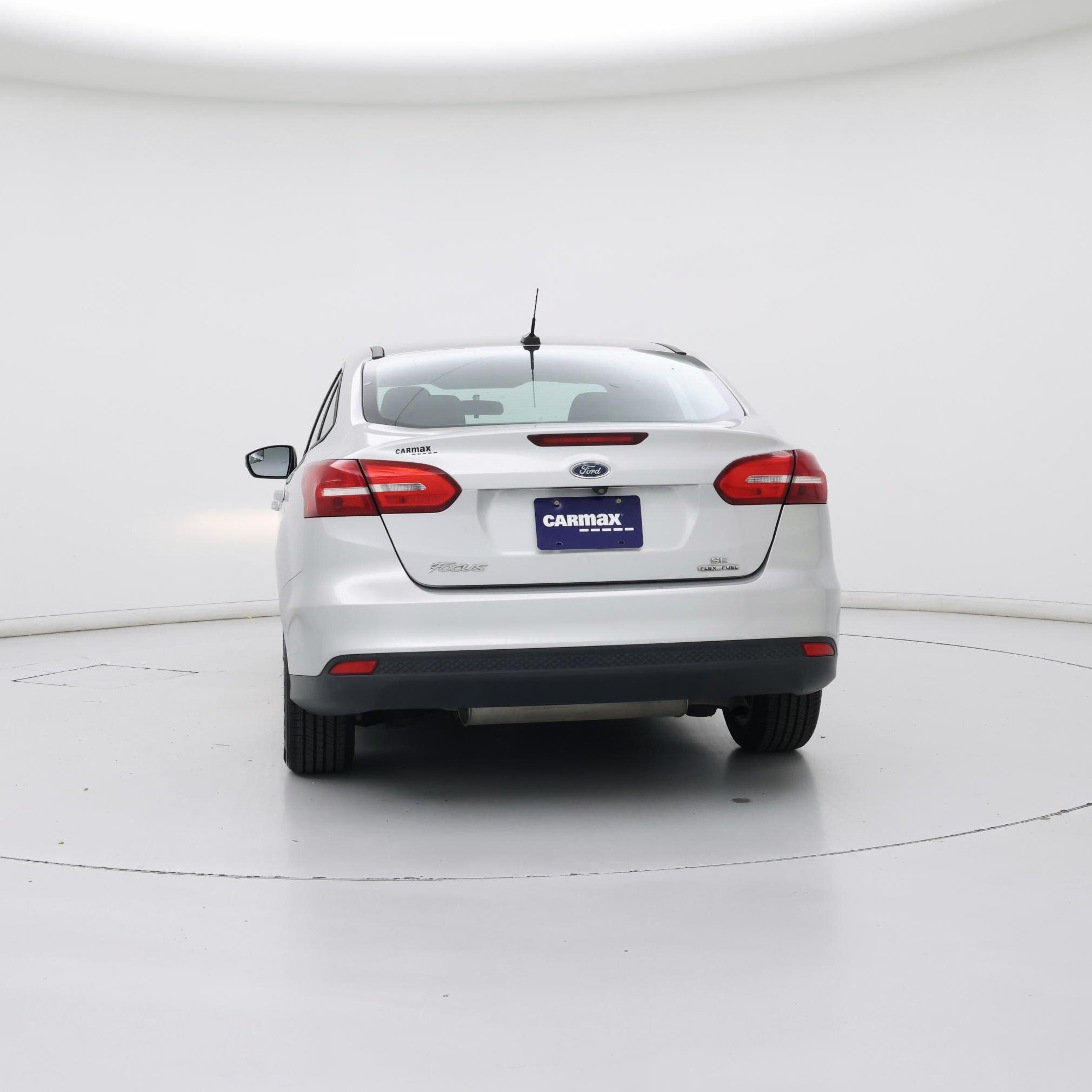 Thumbnail: 2016 Ford Focus - 6