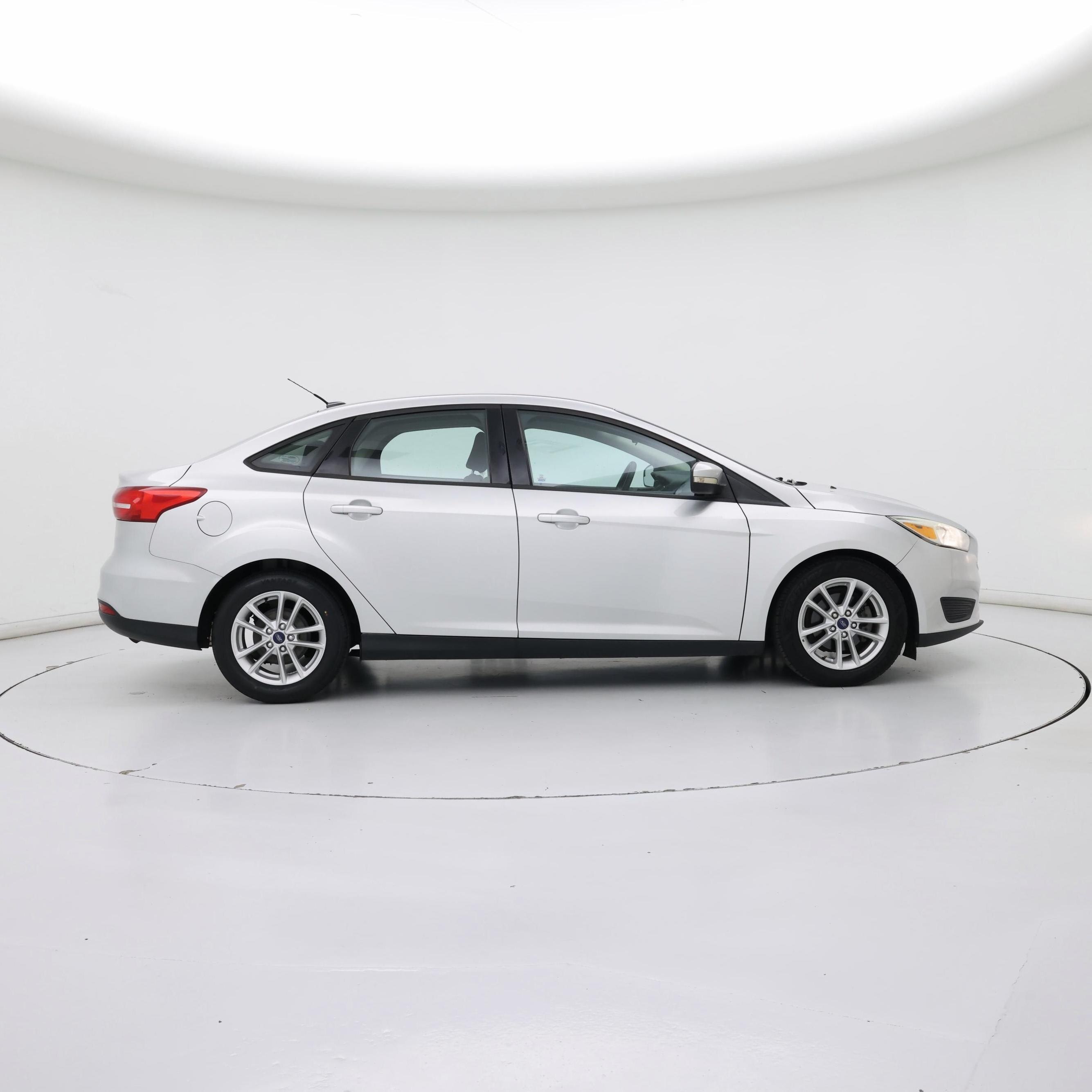 Thumbnail: 2016 Ford Focus - 7