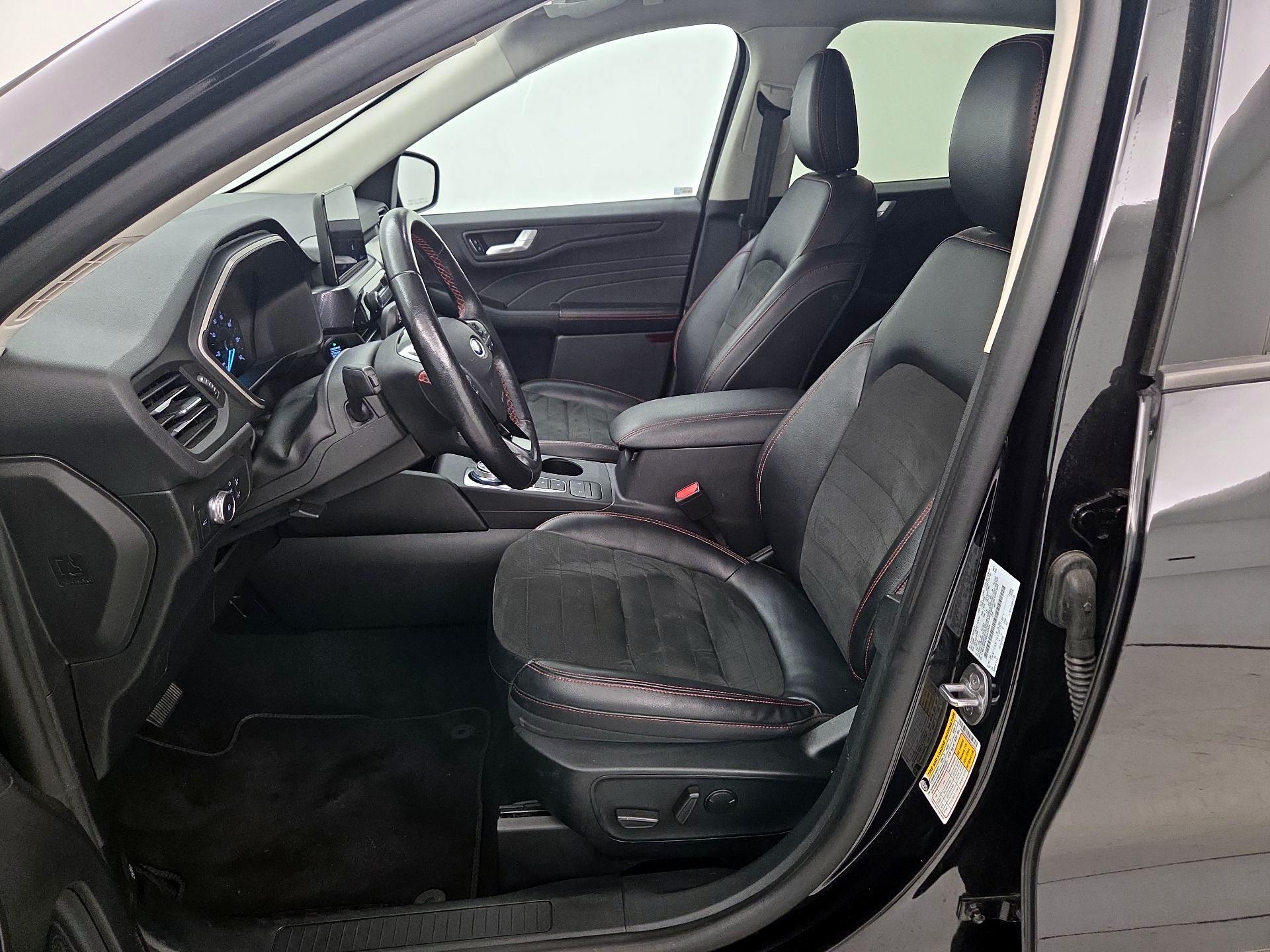 Thumbnail: 2021 Ford Escape - 11