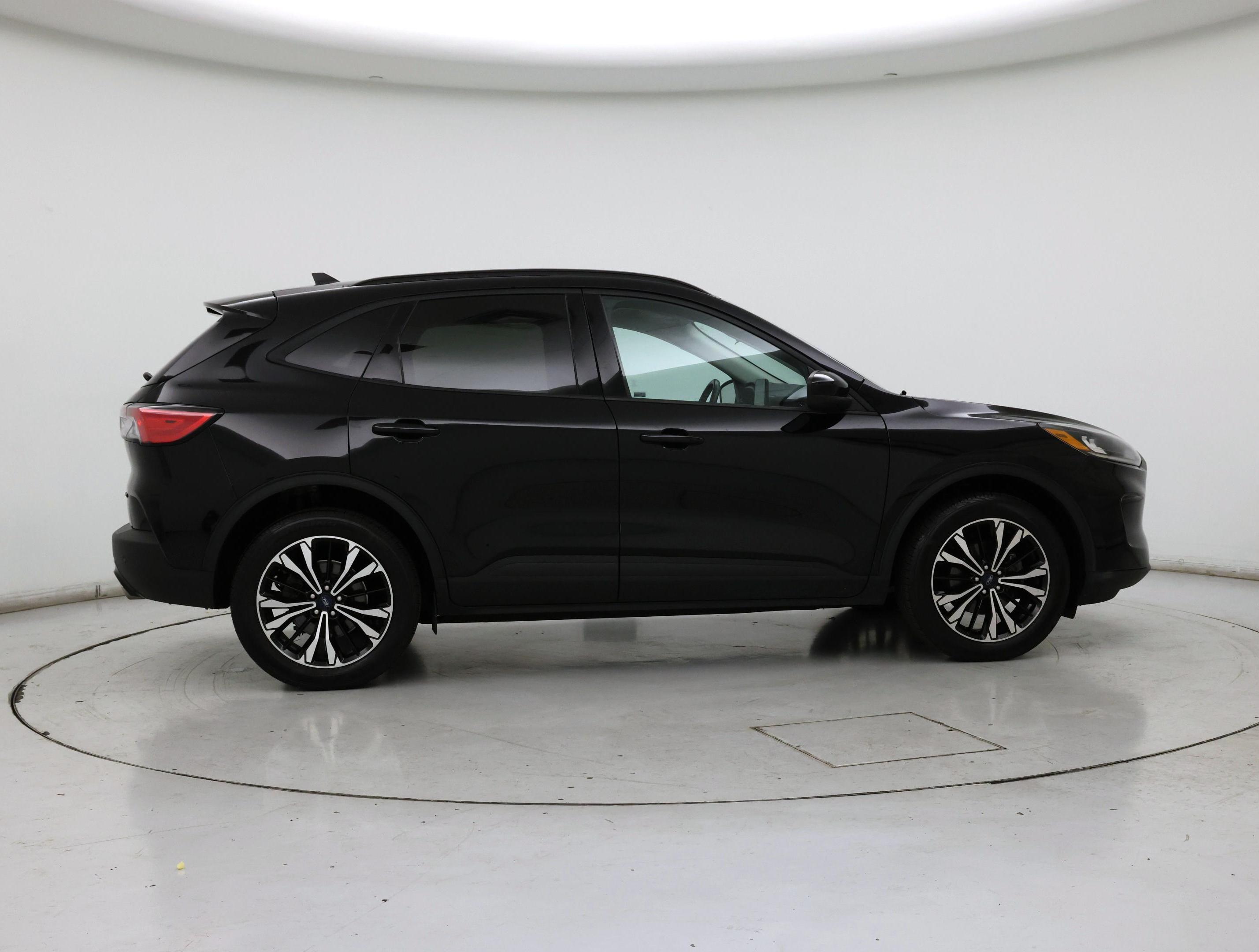 Thumbnail: 2021 Ford Escape - 7