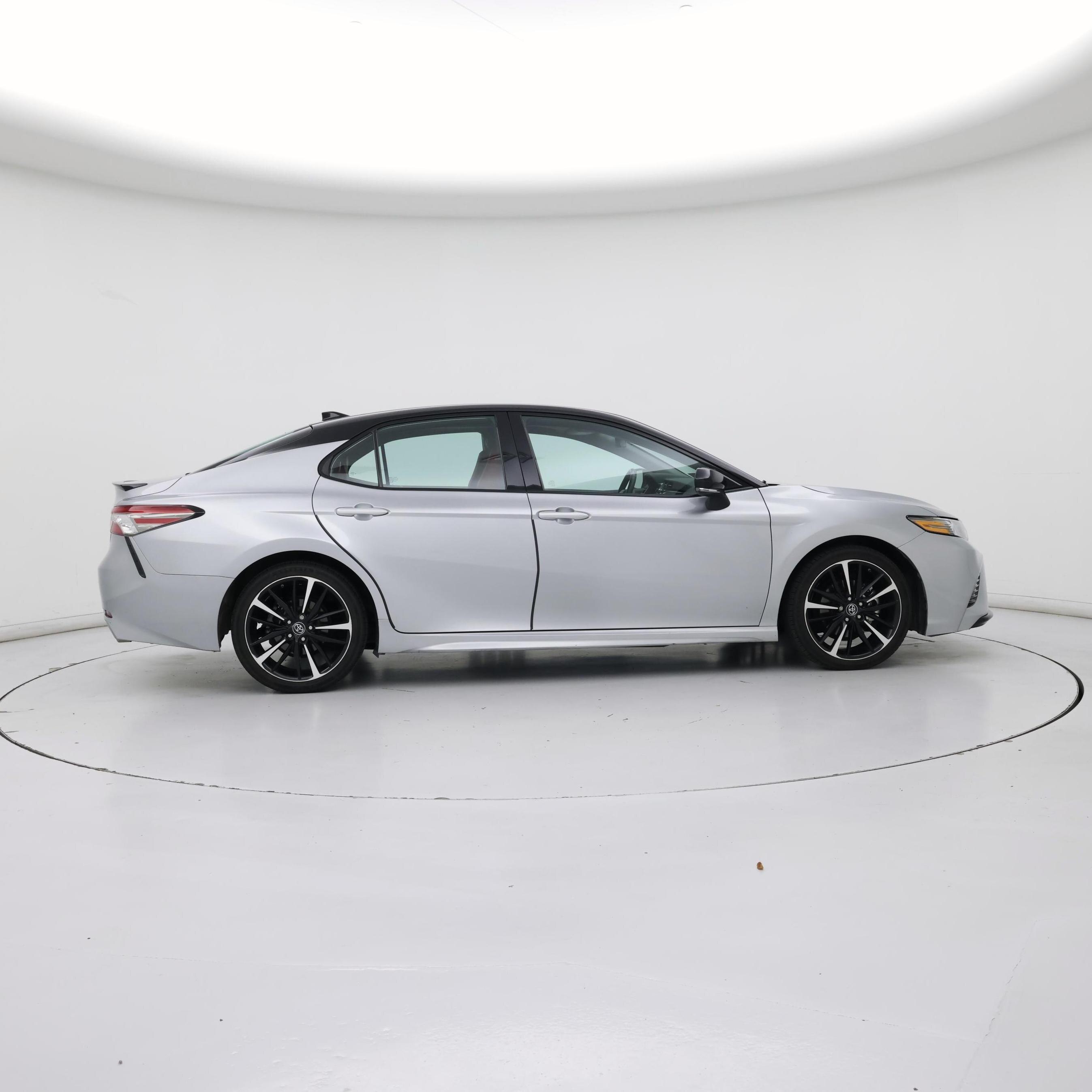 Thumbnail: 2019 Toyota Camry - 7