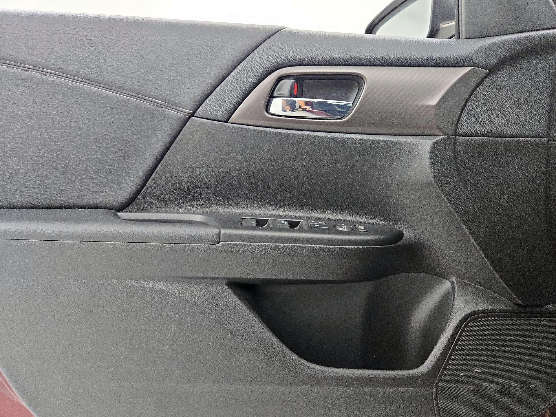 Thumbnail: 2016 Honda Accord - 12