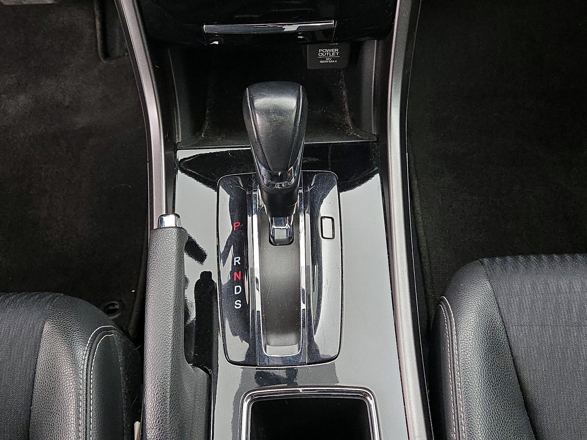 Thumbnail: 2016 Honda Accord - 16