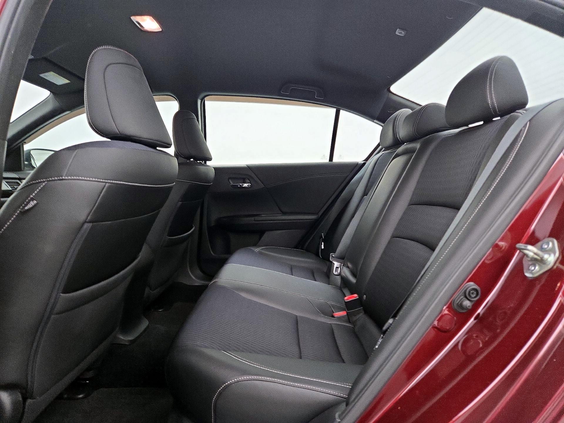 Thumbnail: 2016 Honda Accord - 18