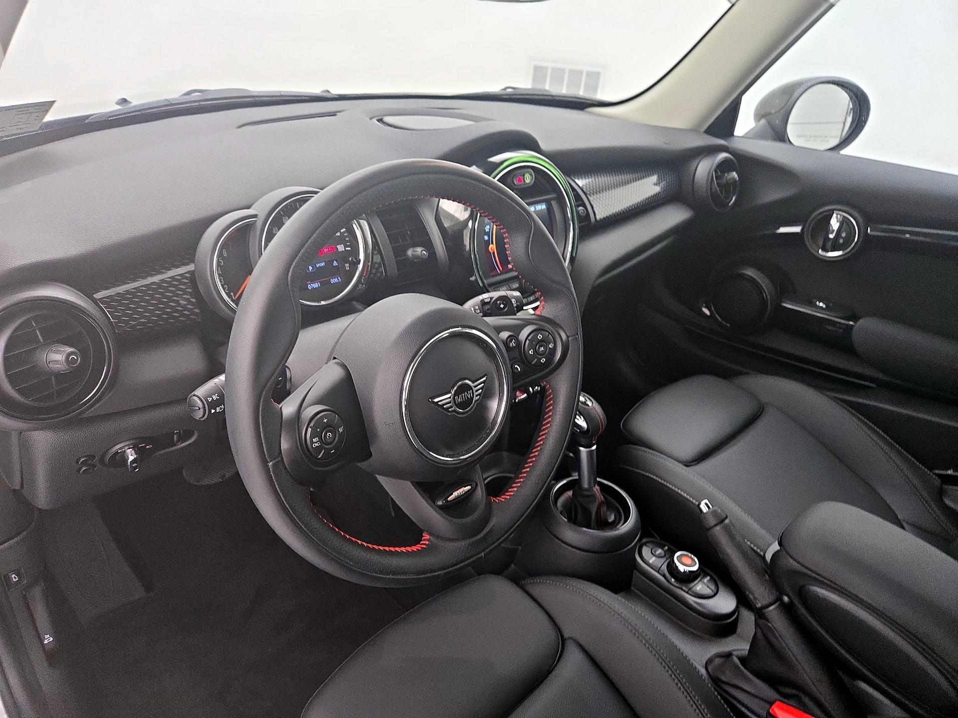Thumbnail: 2019 MINI Cooper Hardtop - 9