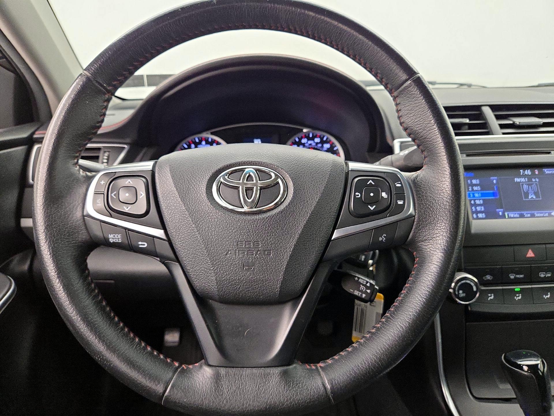 Thumbnail: 2017 Toyota Camry - 10