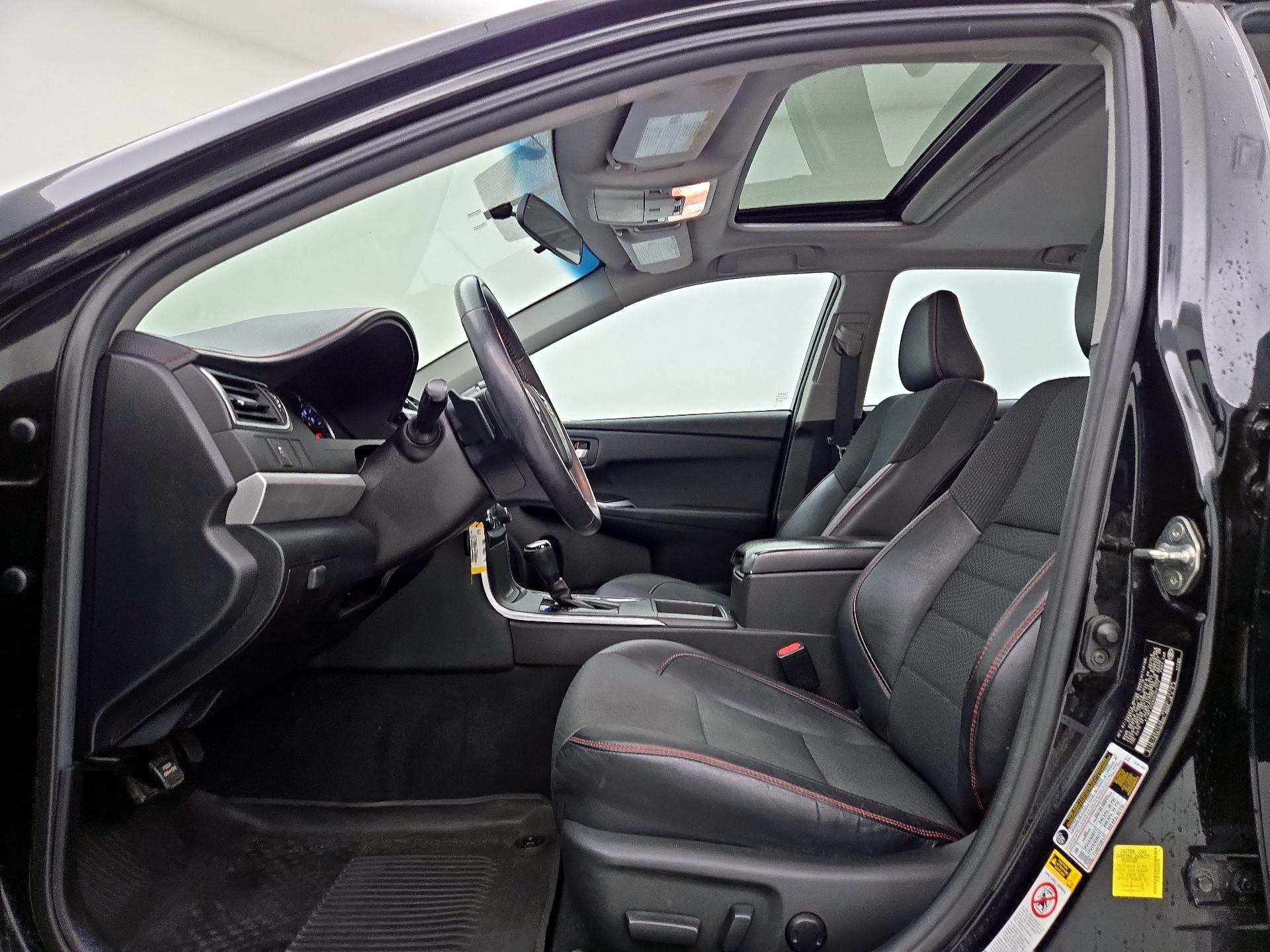 Thumbnail: 2017 Toyota Camry - 11