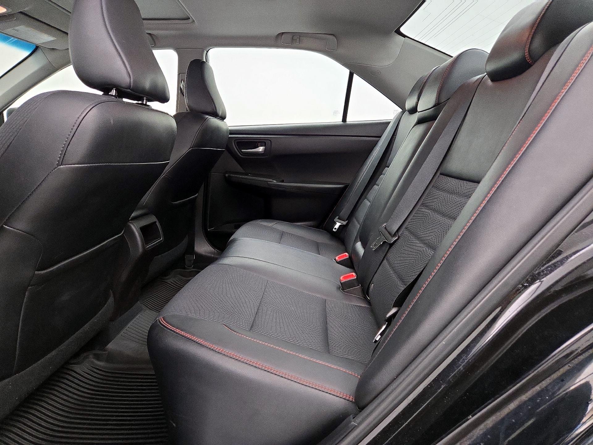 Thumbnail: 2017 Toyota Camry - 19