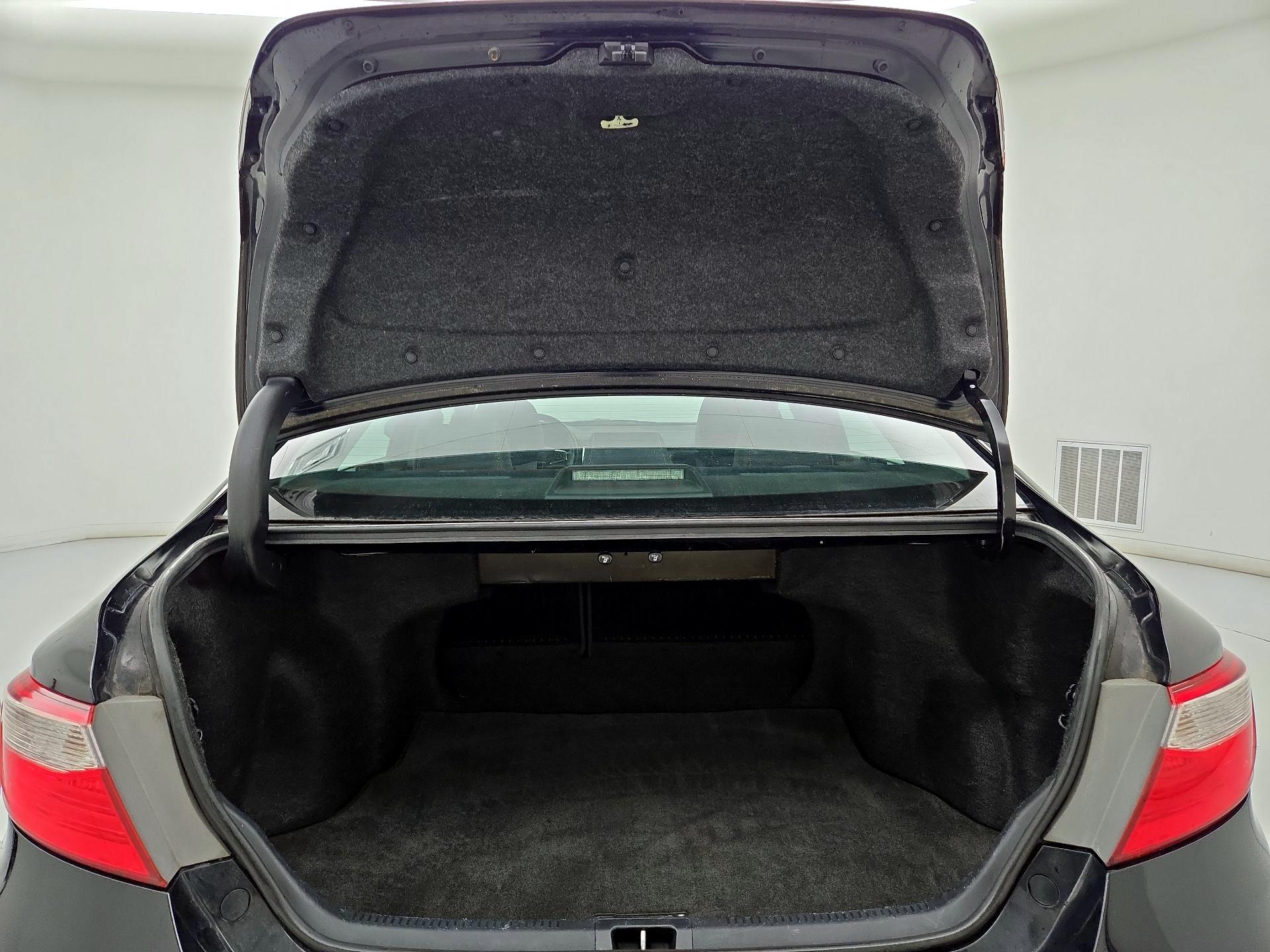 Thumbnail: 2017 Toyota Camry - 20