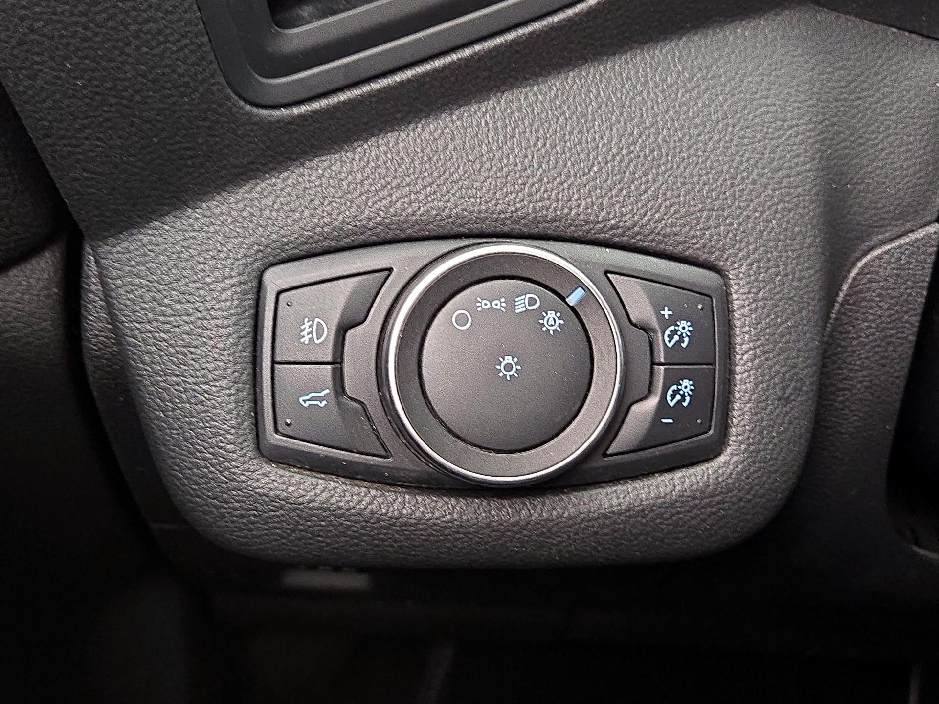 Thumbnail: 2017 Ford Escape - 13