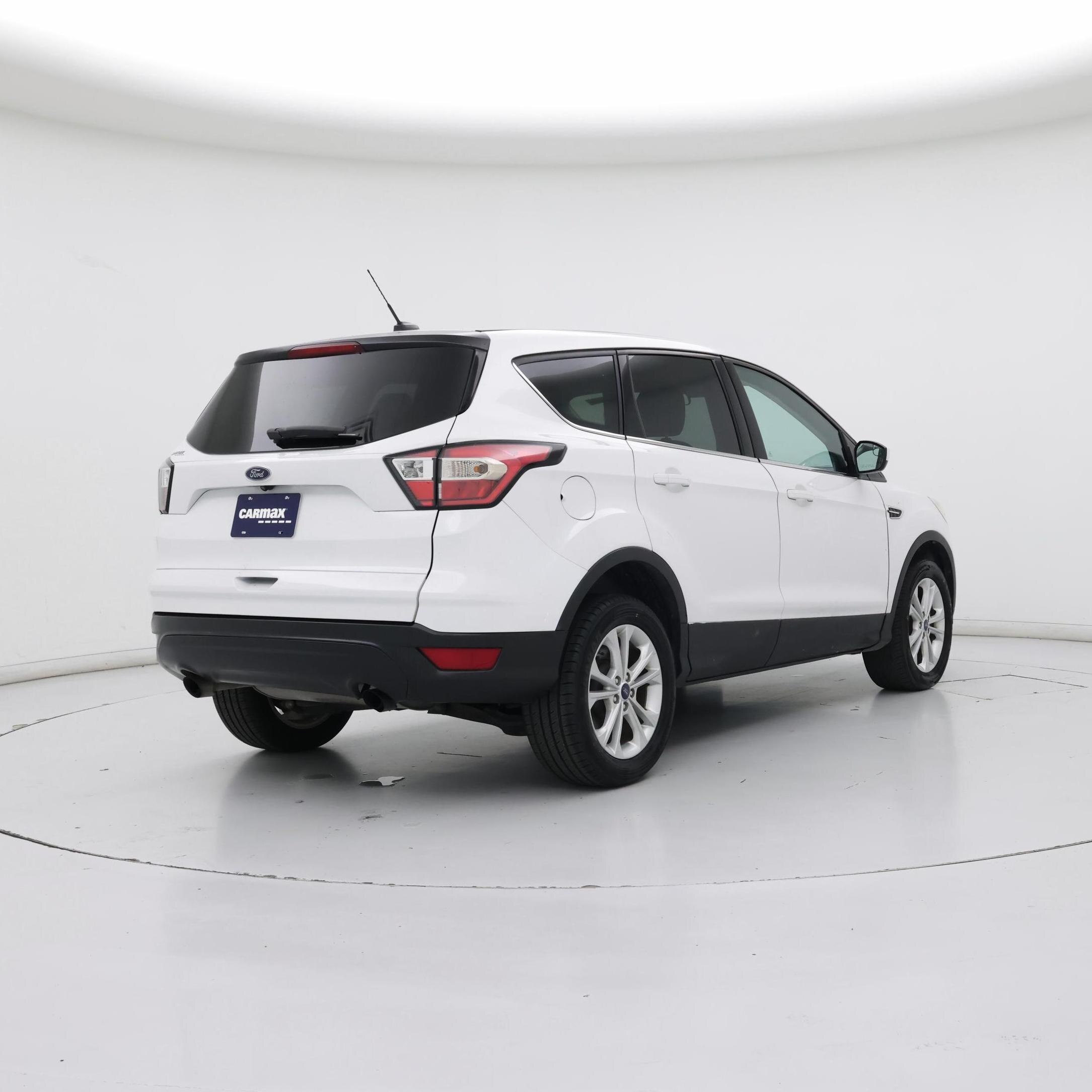 Thumbnail: 2017 Ford Escape - 8