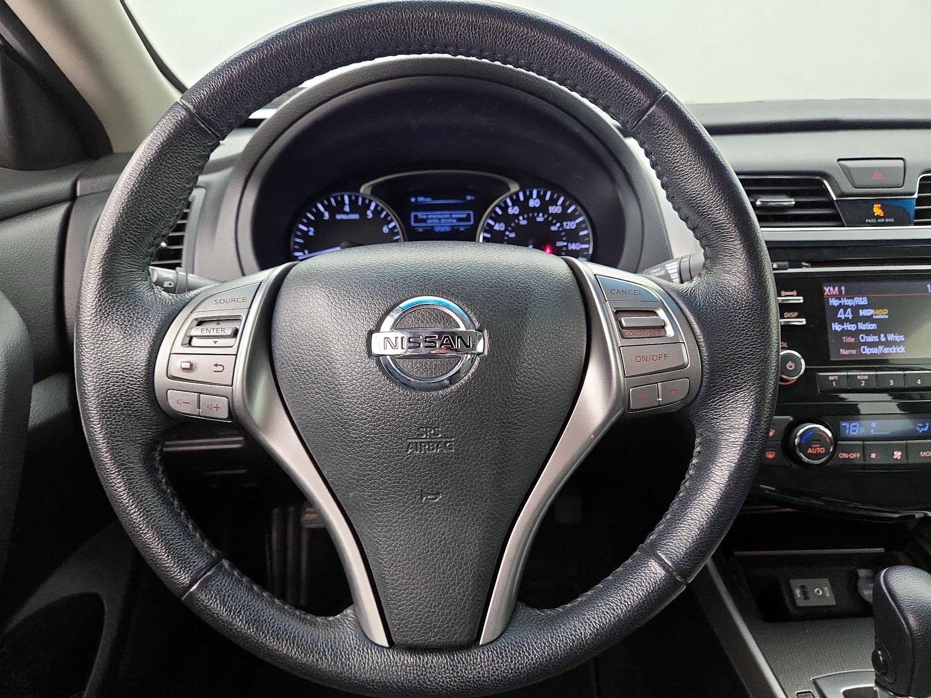 Thumbnail: 2014 Nissan Altima - 10