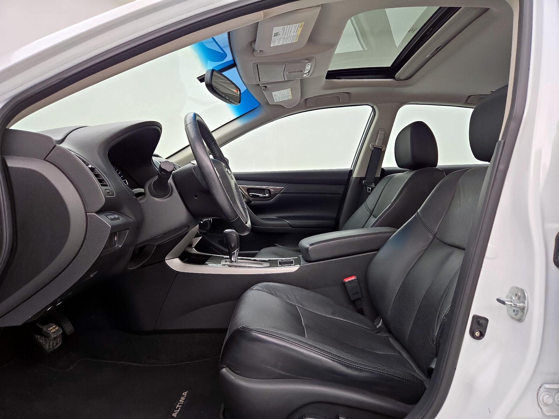 Thumbnail: 2014 Nissan Altima - 11