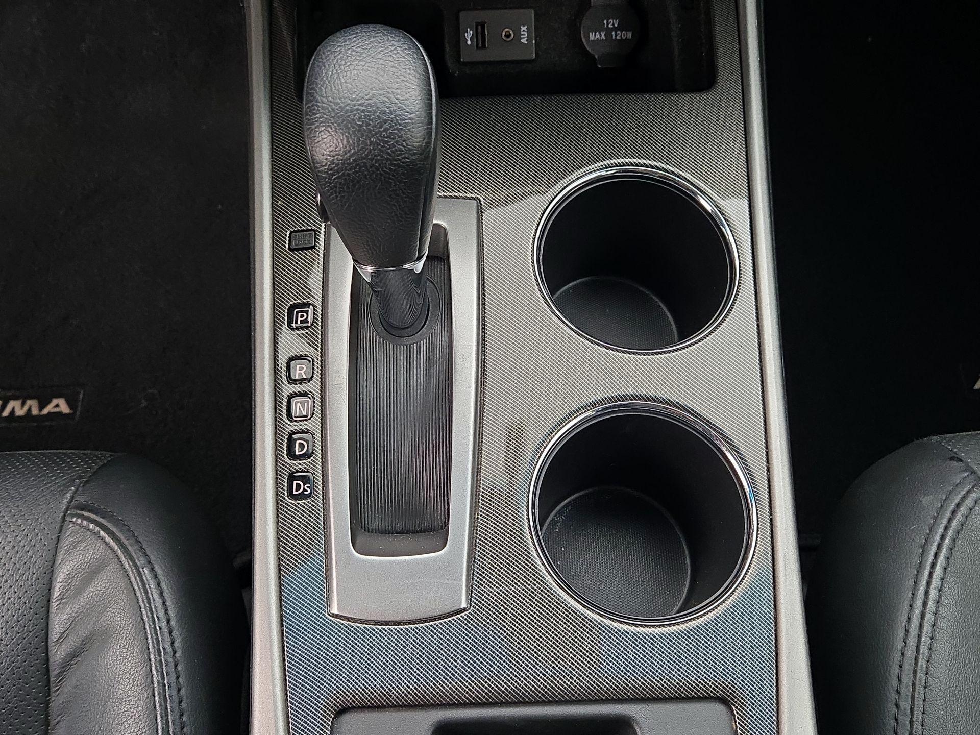 Thumbnail: 2014 Nissan Altima - 16
