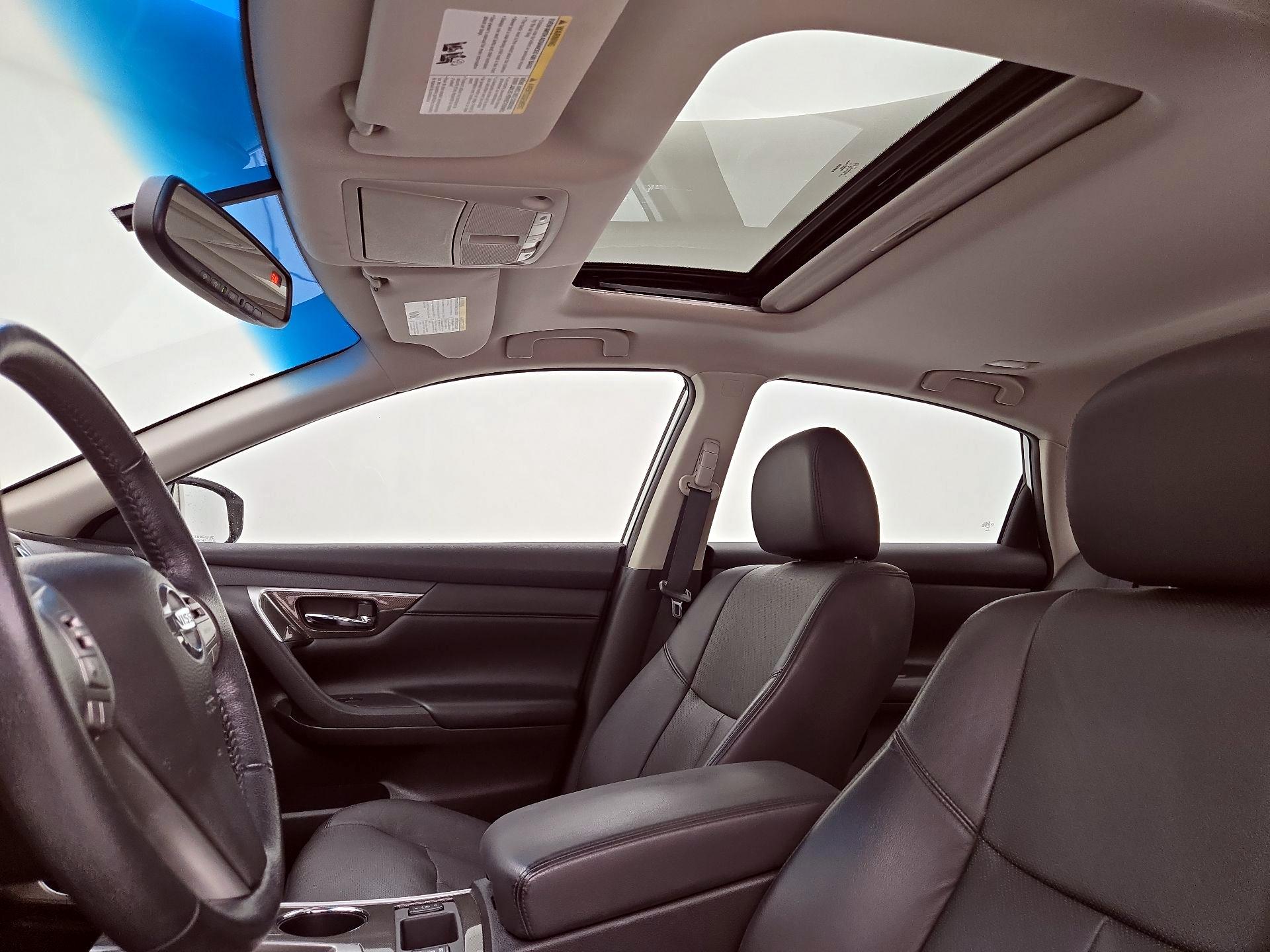 Thumbnail: 2014 Nissan Altima - 18