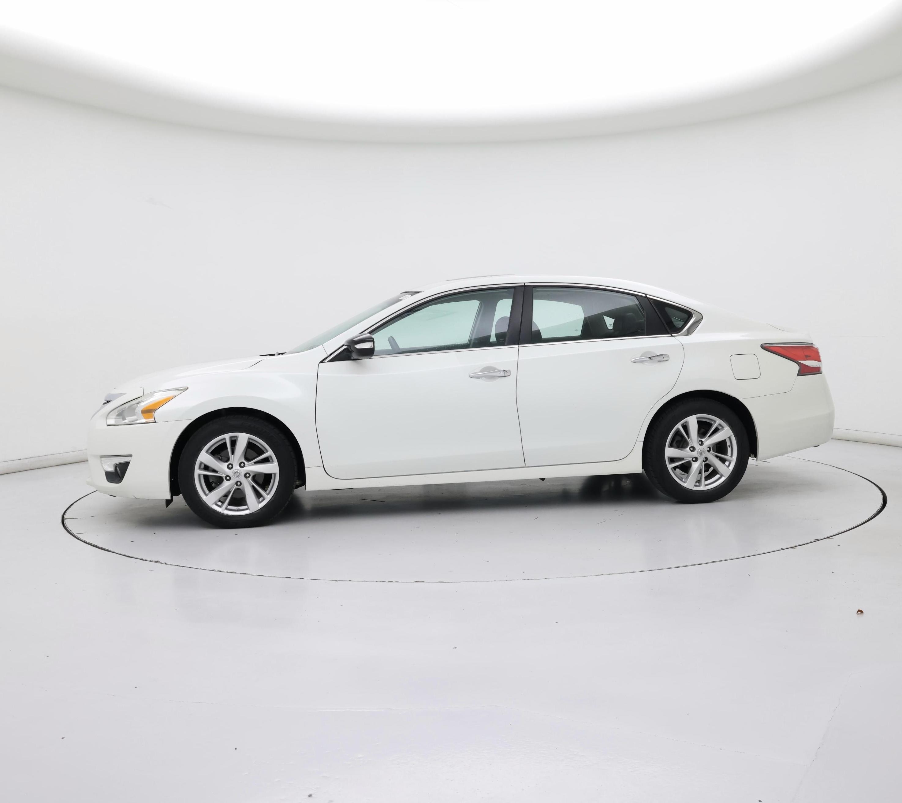 Thumbnail: 2014 Nissan Altima - 3