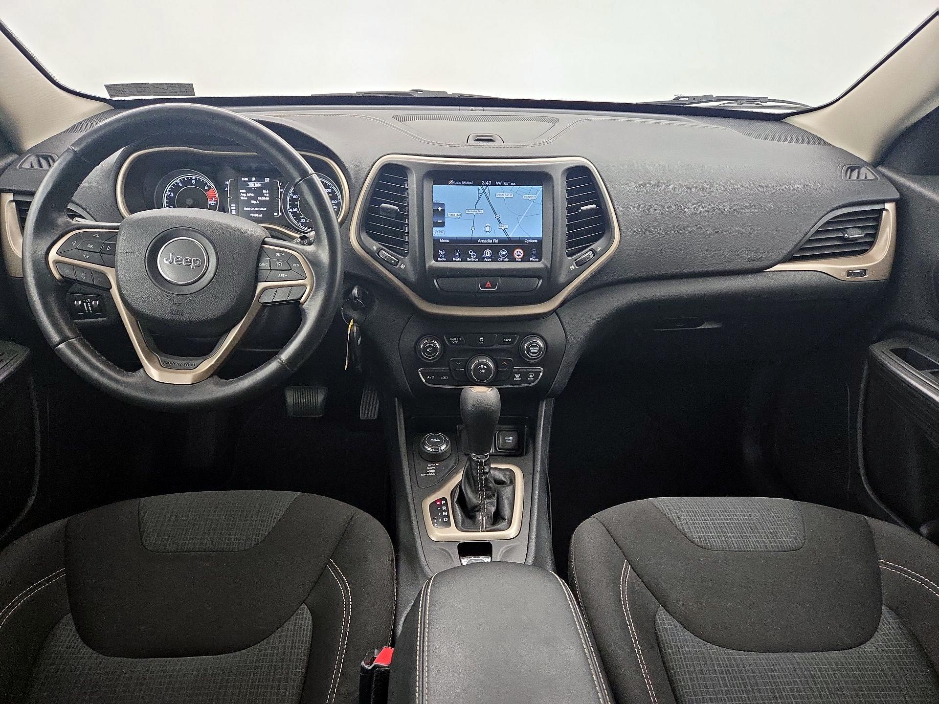 Thumbnail: 2016 Jeep Cherokee - 9