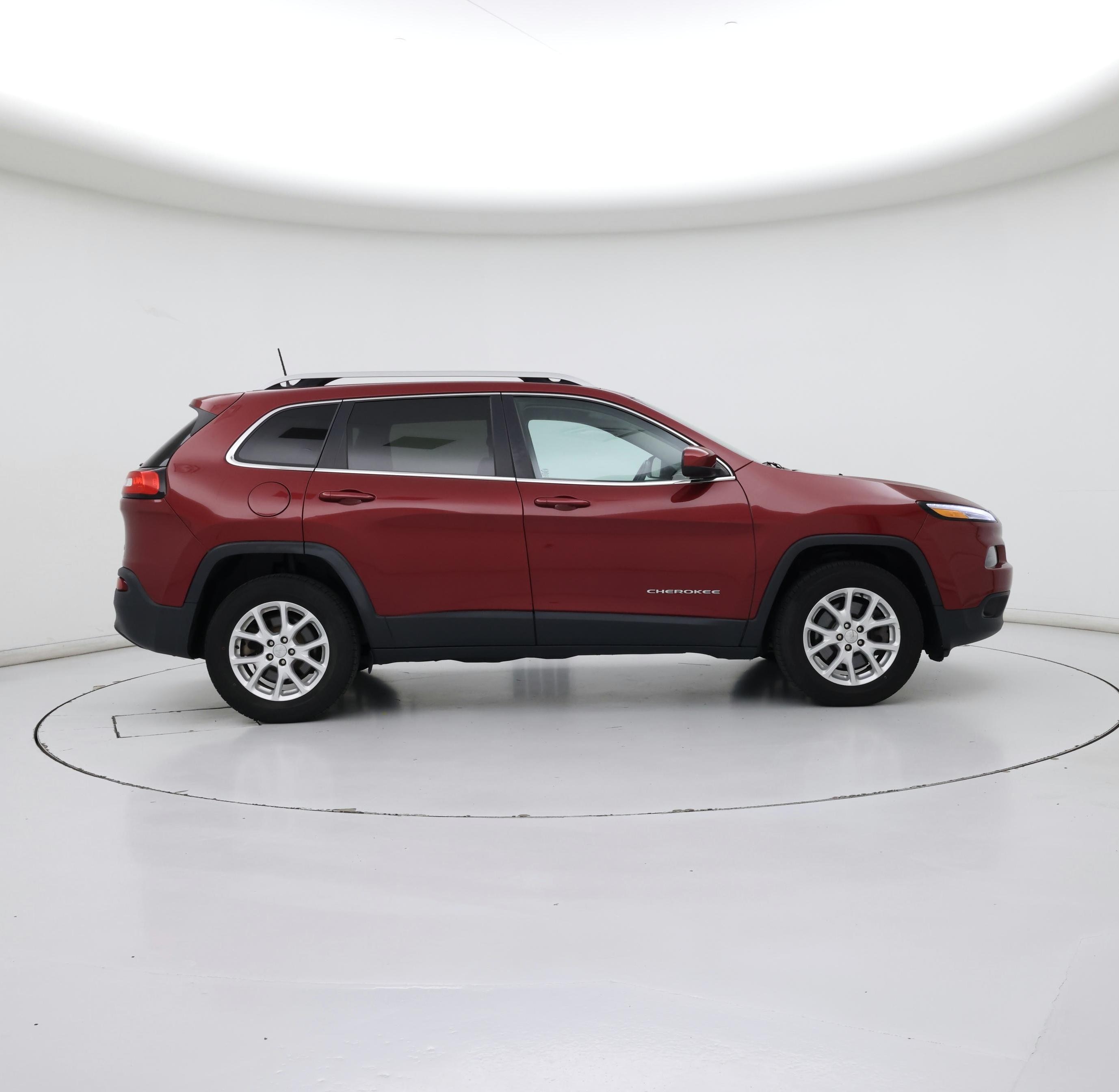 Thumbnail: 2016 Jeep Cherokee - 7