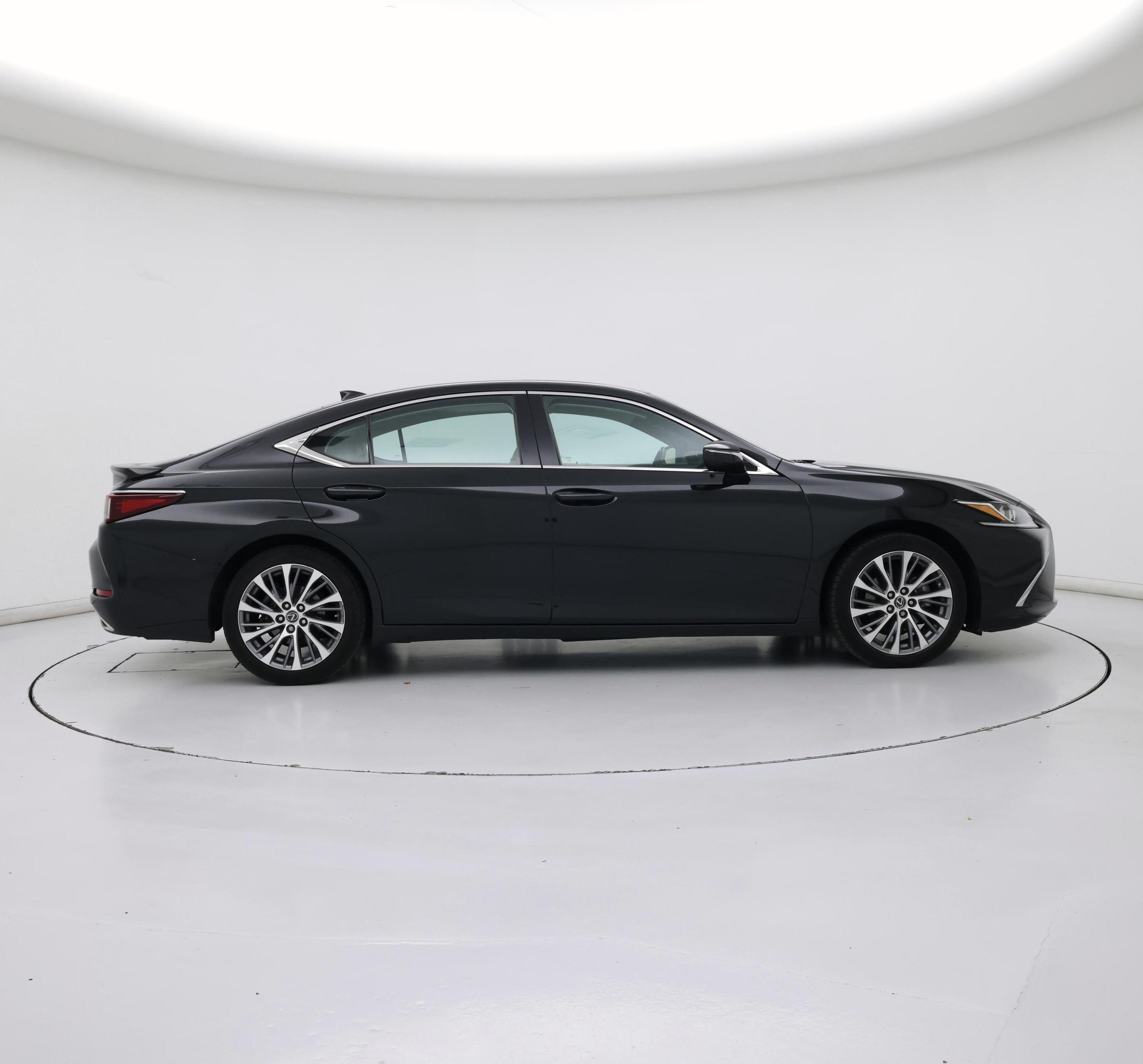 Thumbnail: 2020 Lexus ES - 7