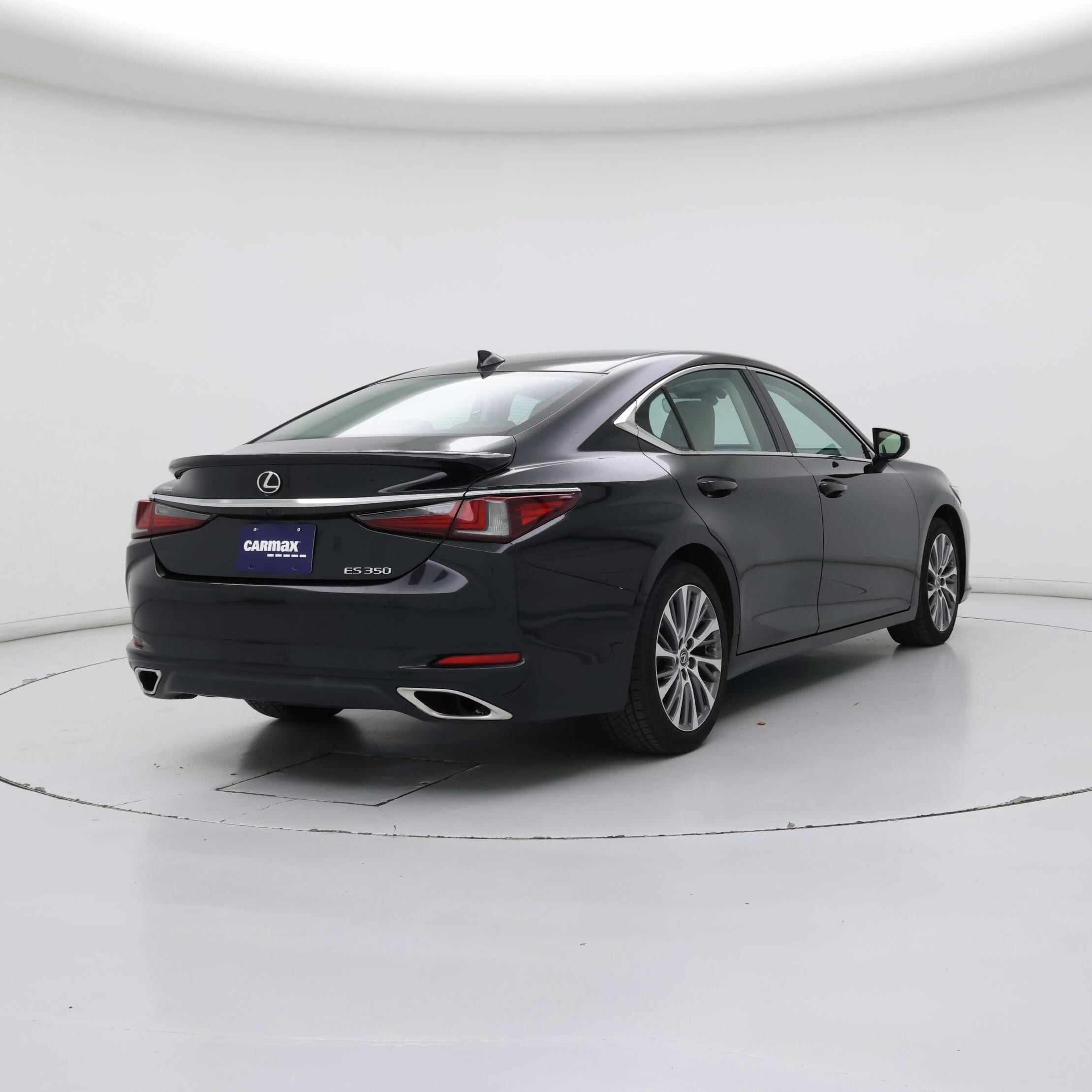 Thumbnail: 2020 Lexus ES - 8