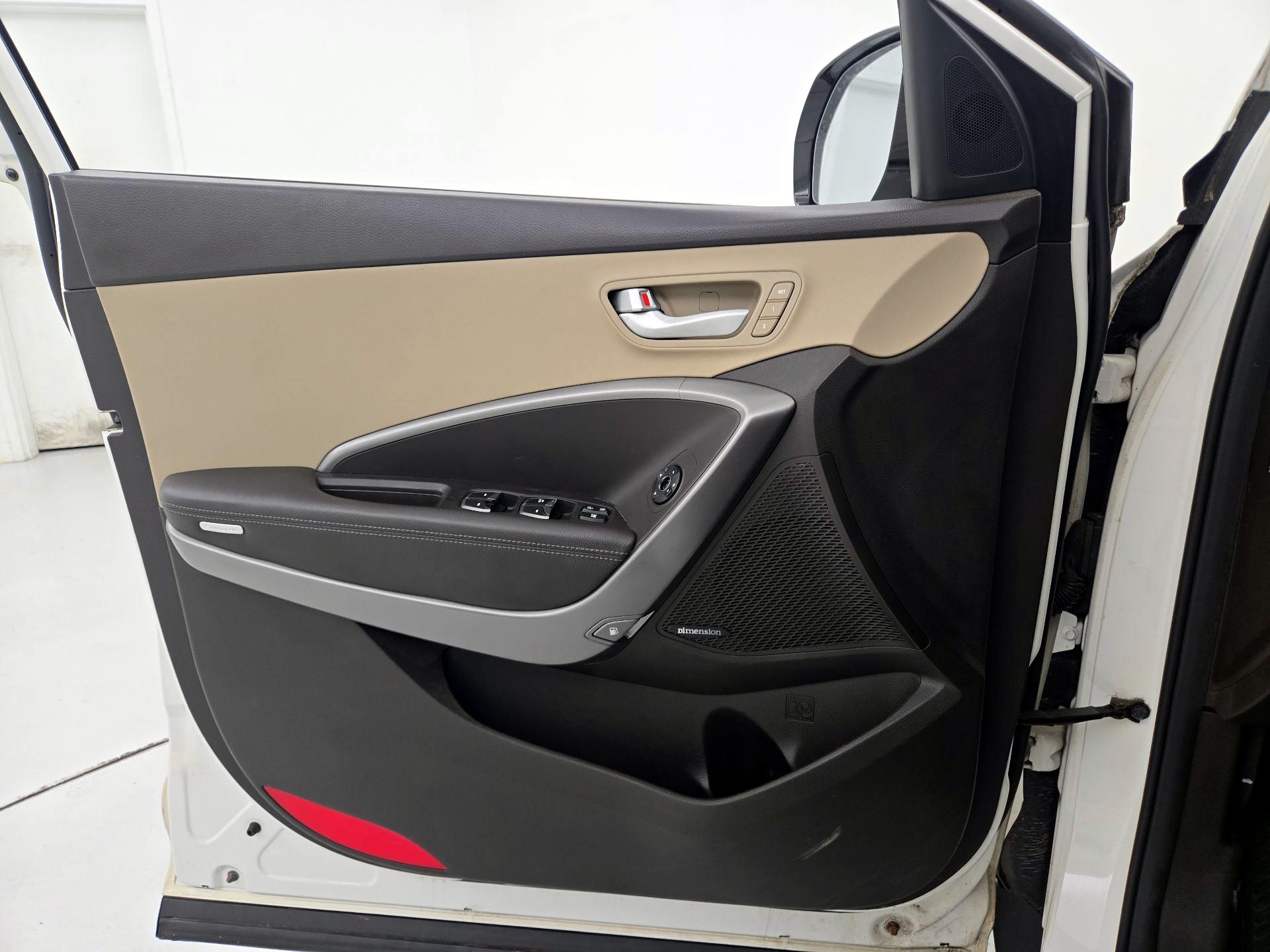 Thumbnail: 2014 Hyundai Santa Fe - 12