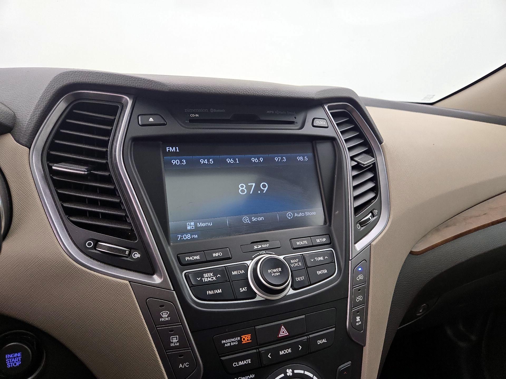 Thumbnail: 2014 Hyundai Santa Fe - 16