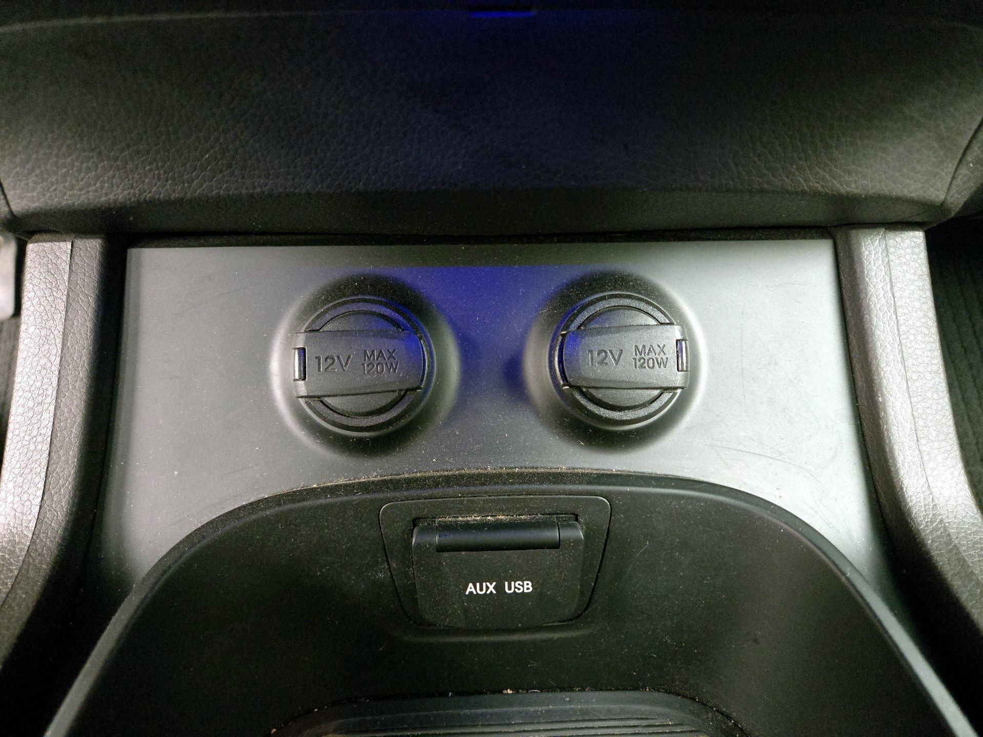 Thumbnail: 2014 Hyundai Santa Fe - 19