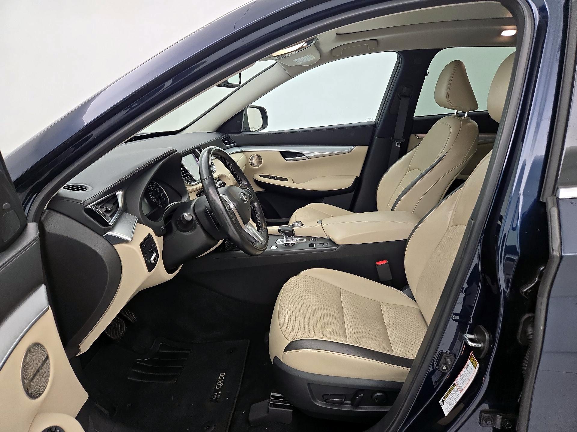 Thumbnail: 2019 INFINITI QX50 - 11