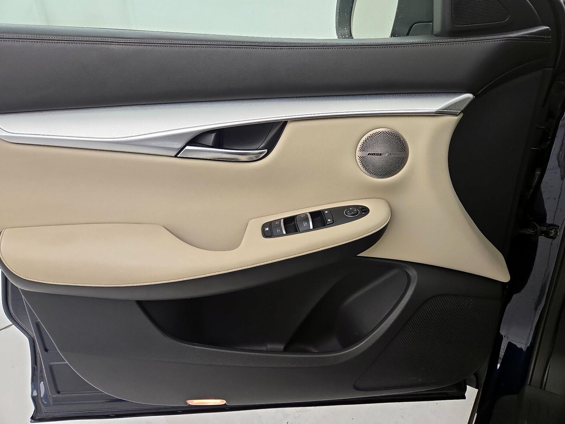 Thumbnail: 2019 INFINITI QX50 - 12