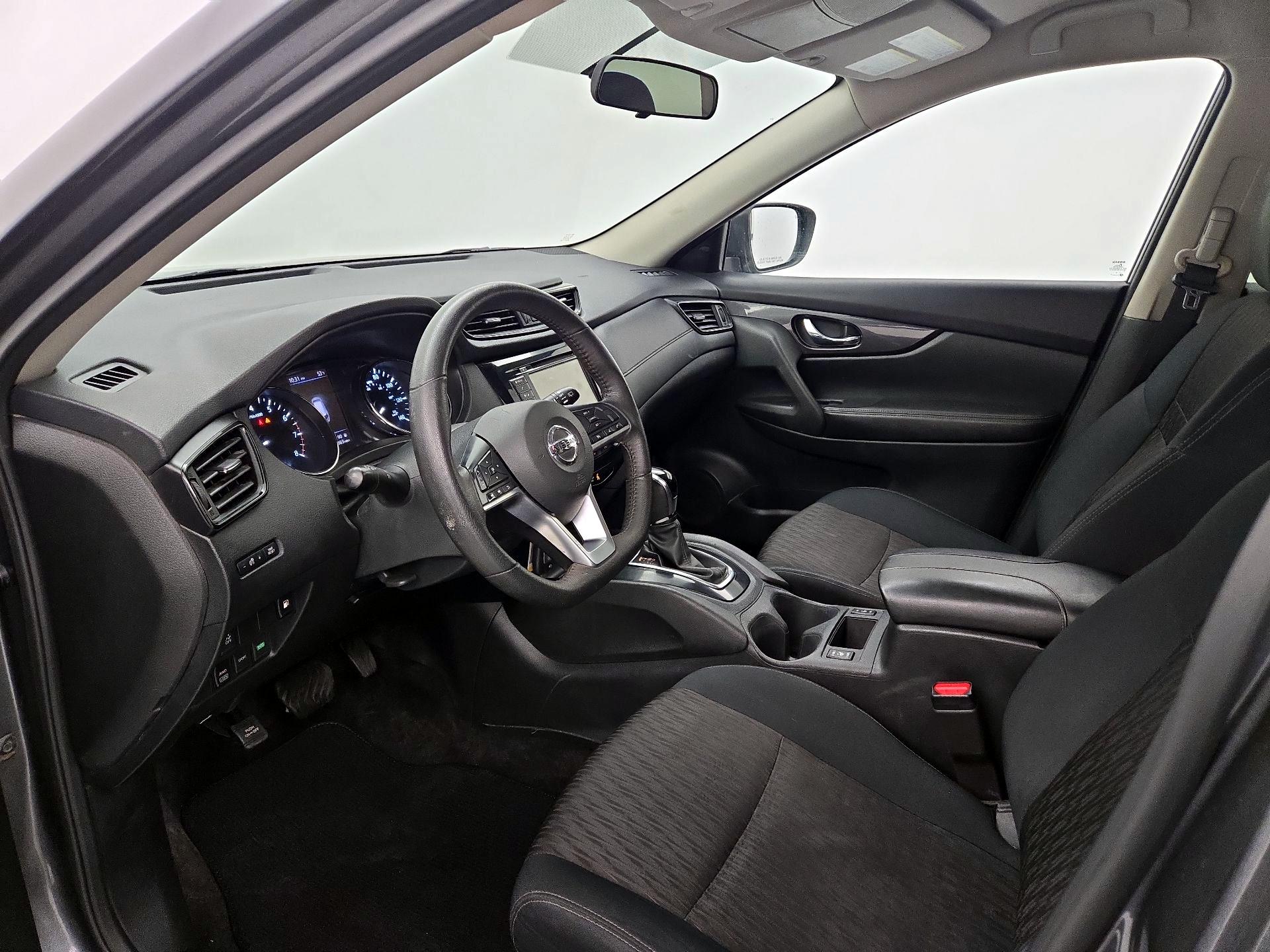 Thumbnail: 2018 Nissan Rogue - 11