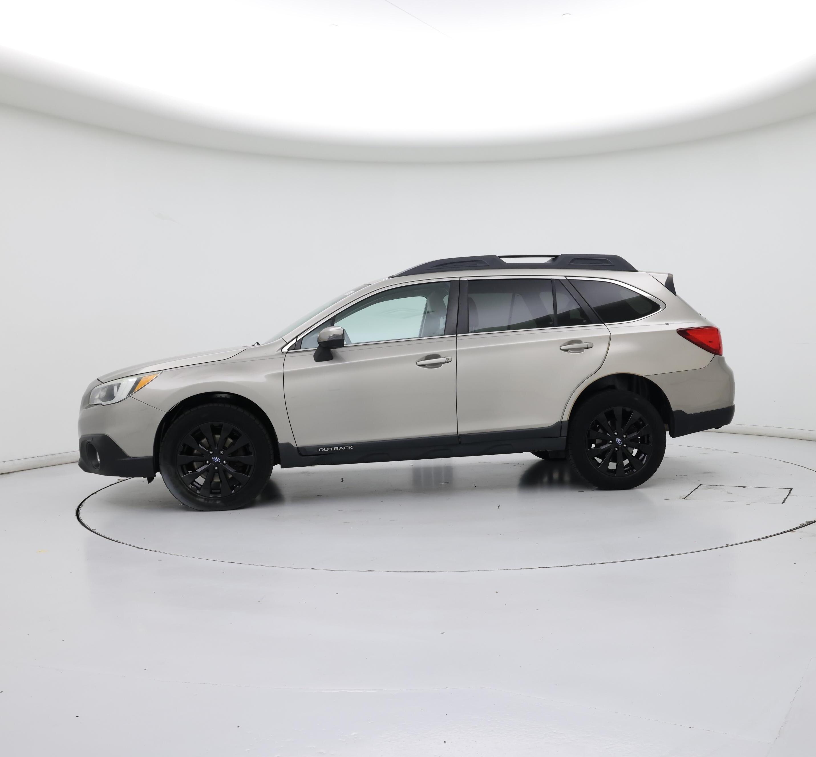 Thumbnail: 2015 Subaru Outback - 3