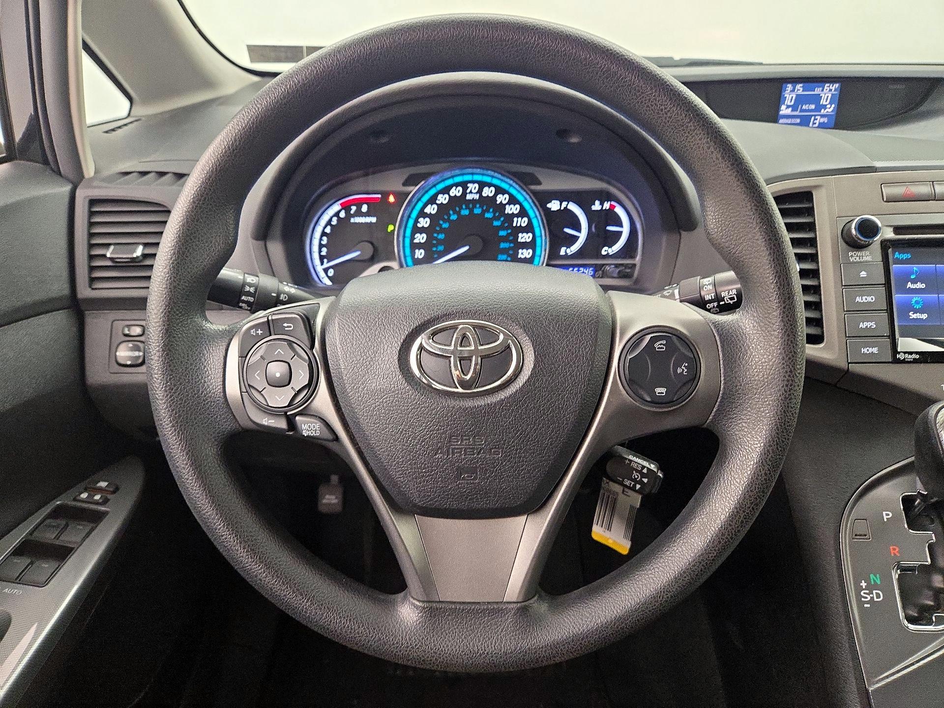 Thumbnail: 2015 Toyota Venza - 10