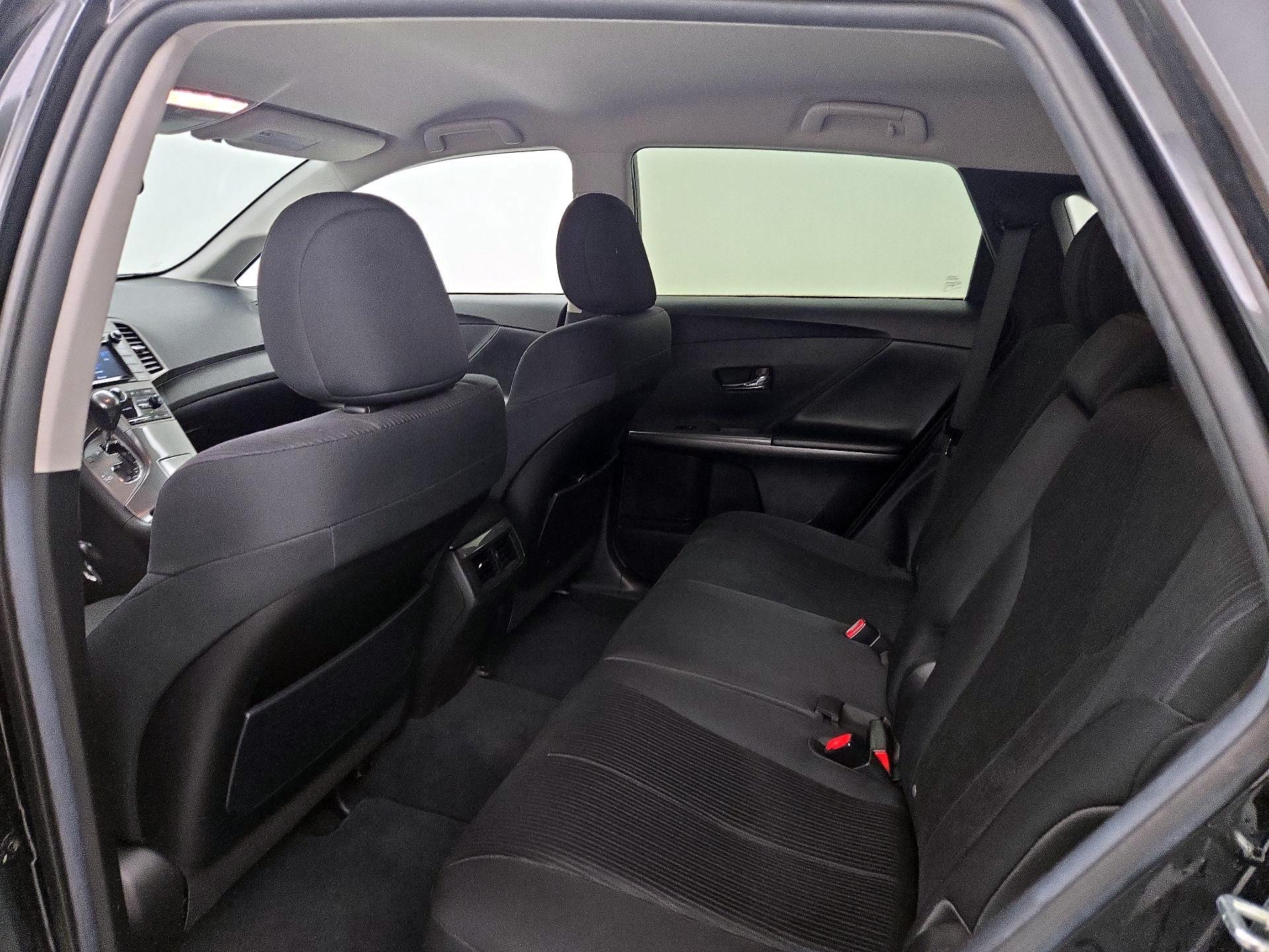 Thumbnail: 2015 Toyota Venza - 19