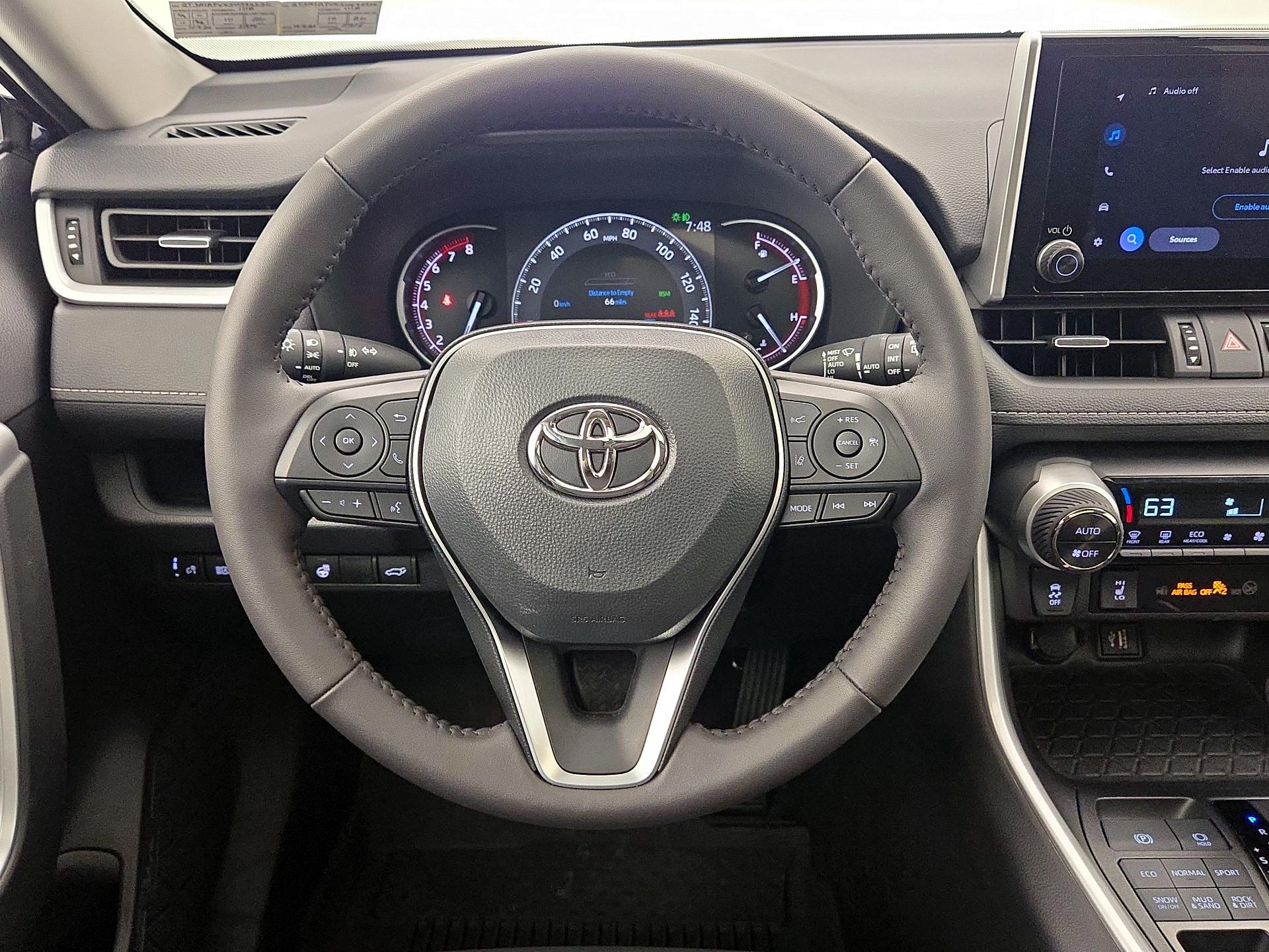 Thumbnail: 2025 Toyota RAV4 - 10