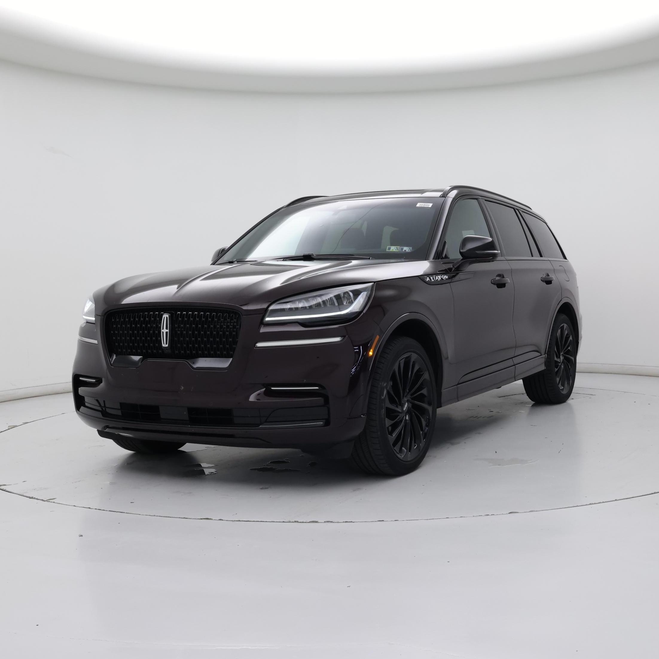 Thumbnail: 2023 Lincoln Aviator - 4