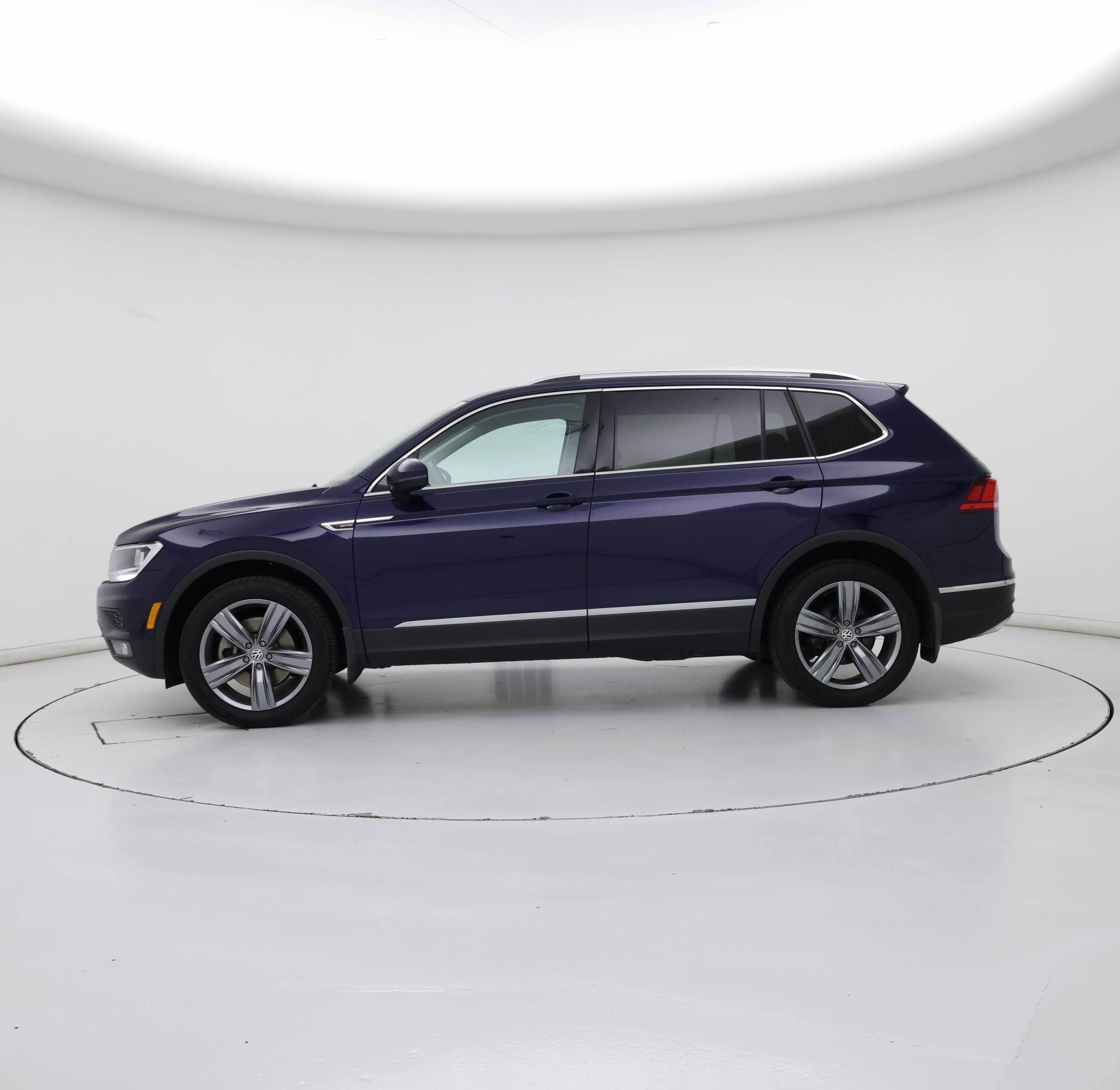 Thumbnail: 2021 Volkswagen Tiguan - 3