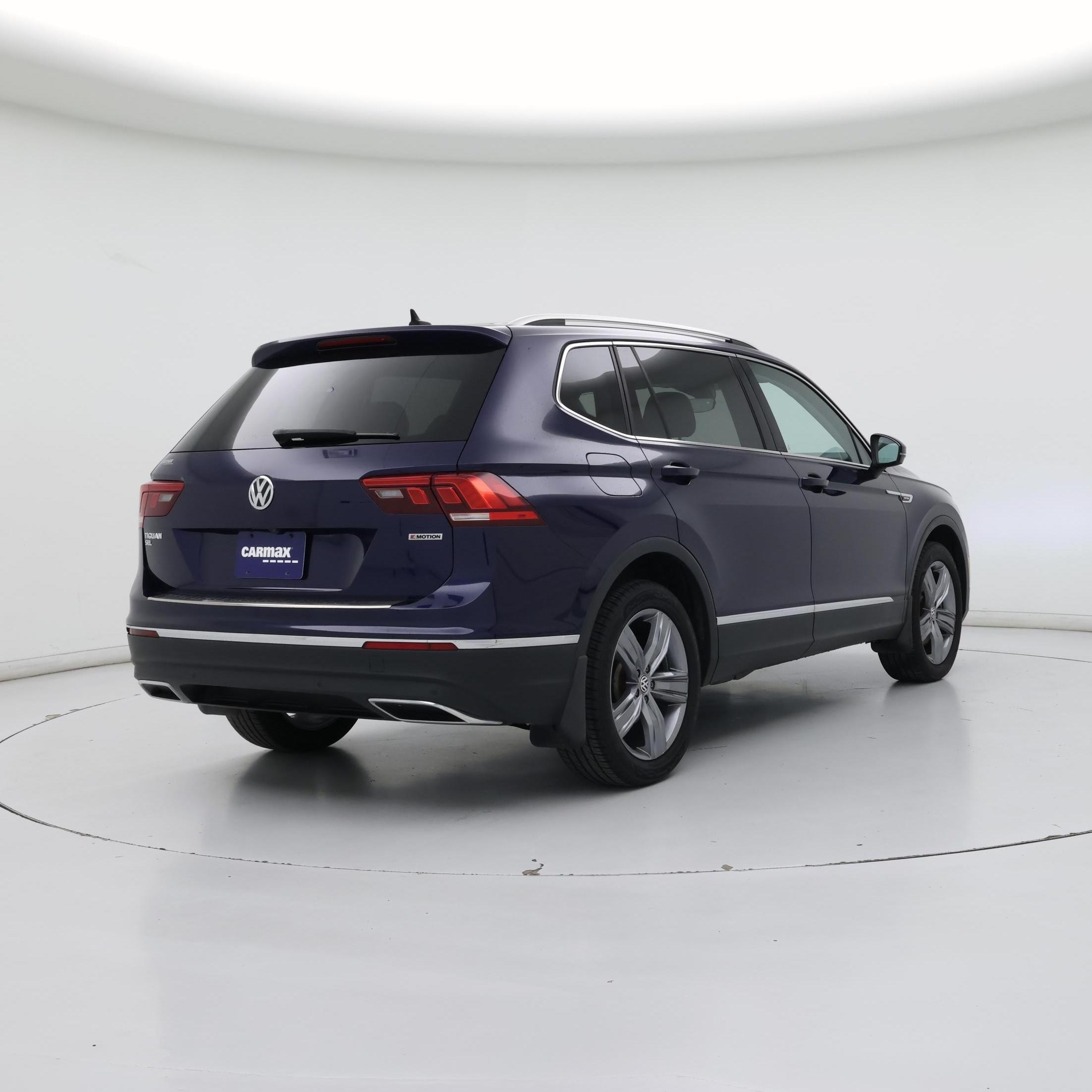 Thumbnail: 2021 Volkswagen Tiguan - 8