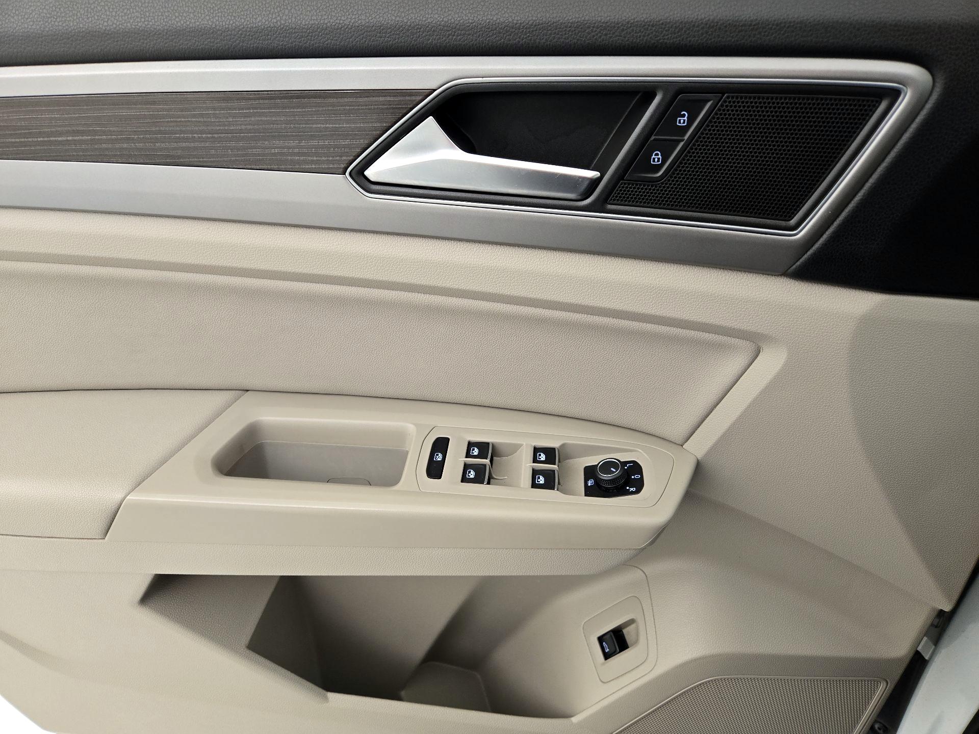 Thumbnail: 2019 Volkswagen Atlas - 12